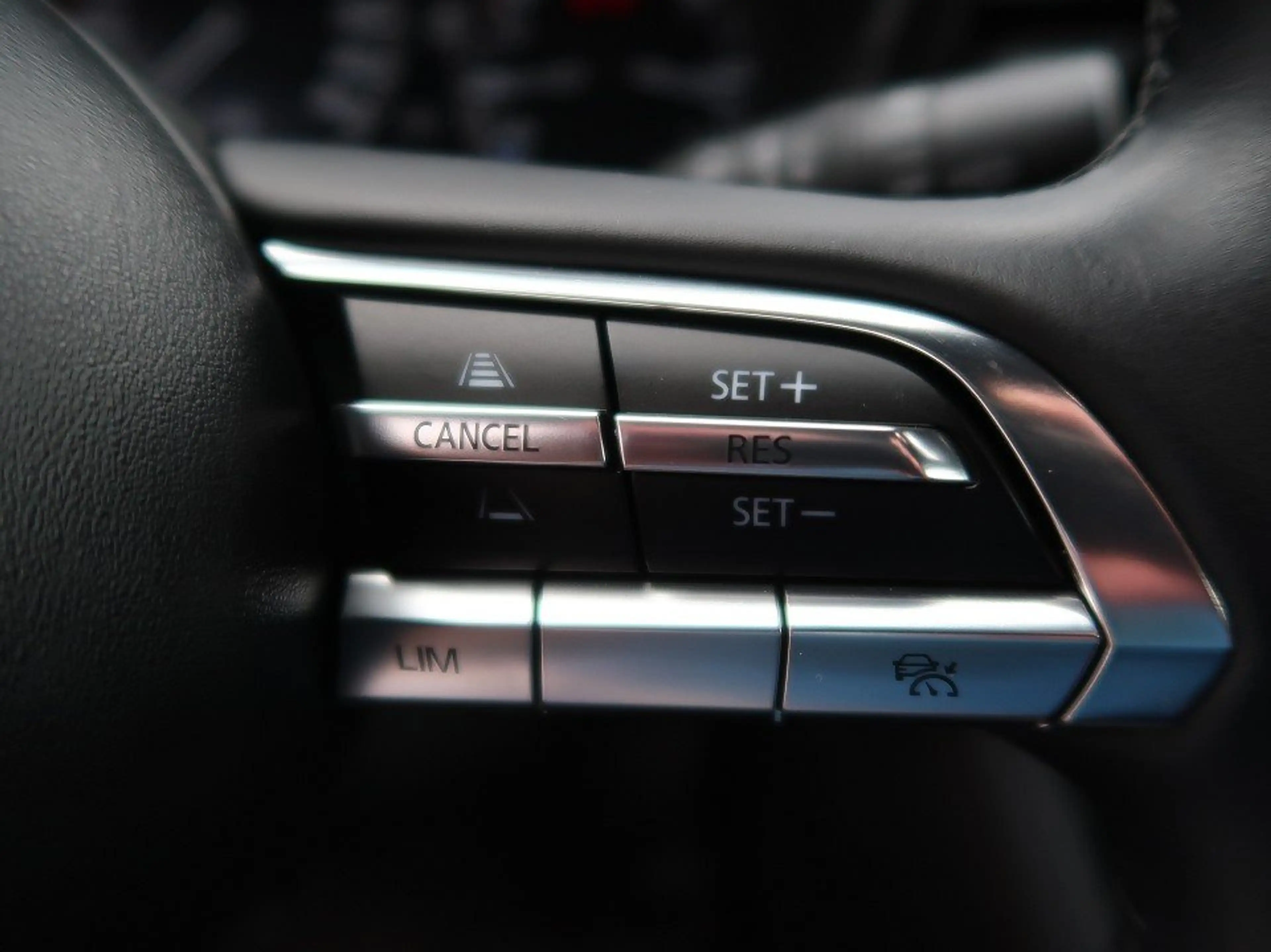 Mazda 3 Lim. HOMURA *1.Vorbesitz*AUTOMATIK*LED* HOMURA *Si — photo 16