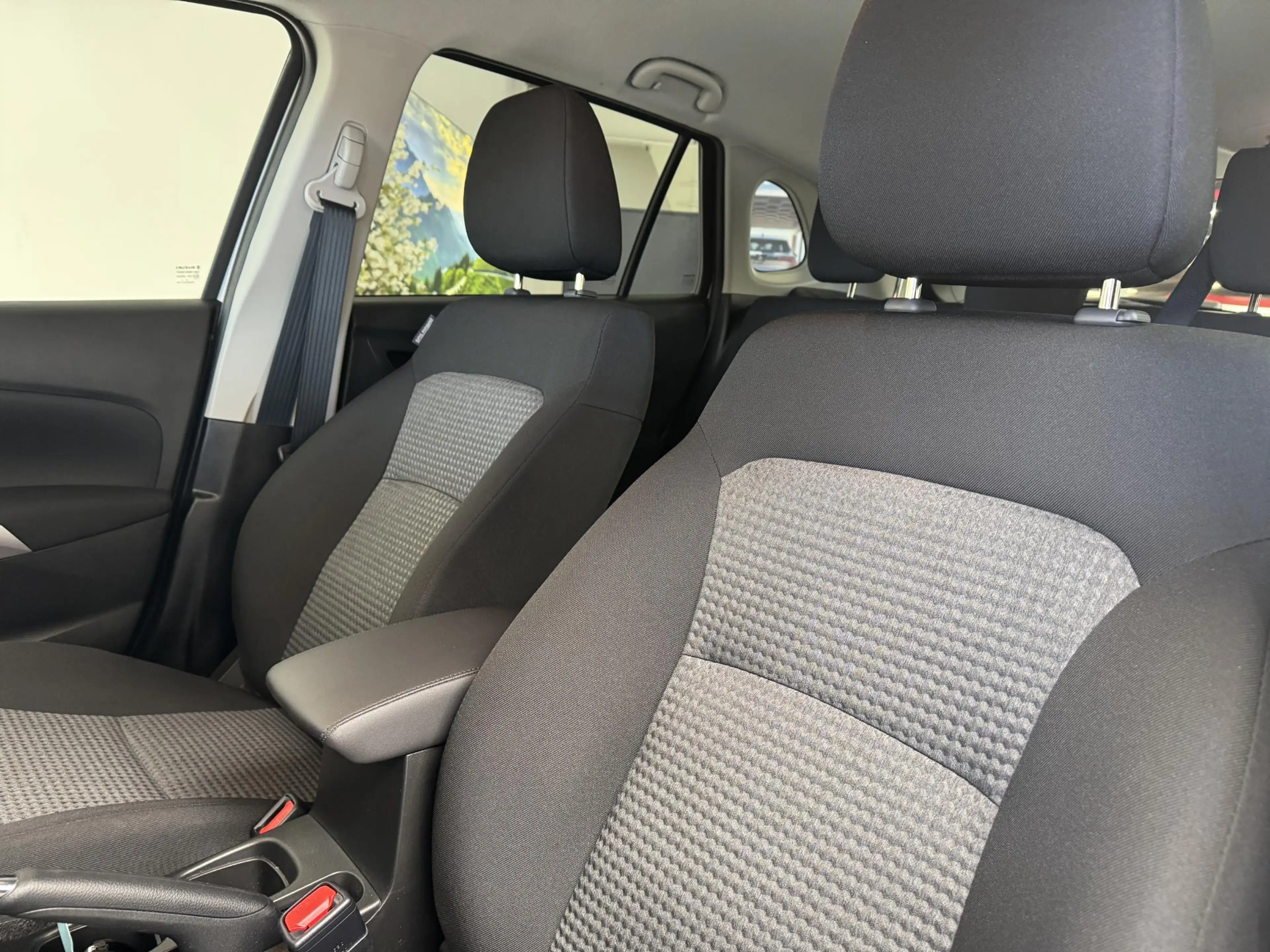 Suzuki S-Cross 1.4 Boosterjet Select Smart Hybrid | Apple Carplay — photo 21