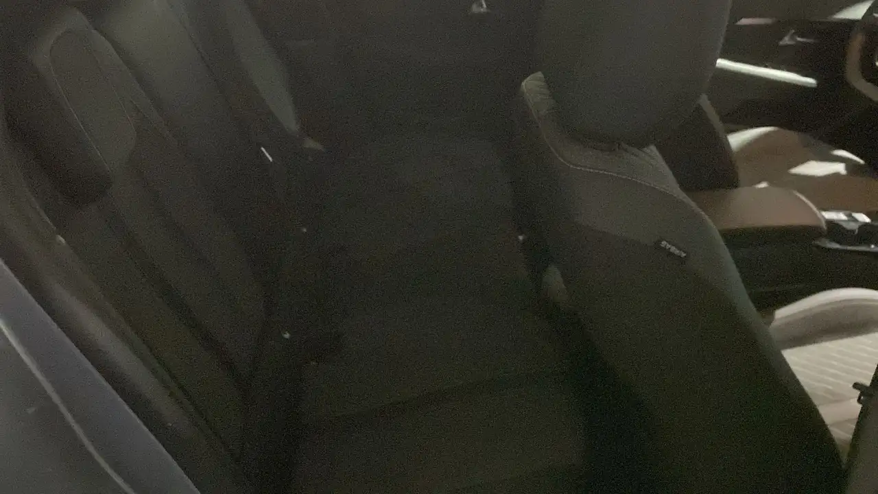 Peugeot 208 Allure PureTech 100 S/S 10