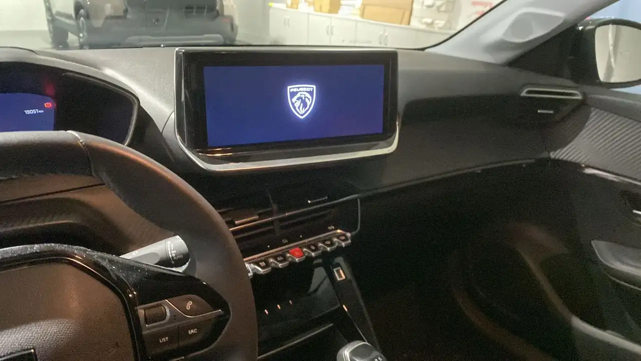 Peugeot 208 Allure PureTech 100 S/S 18