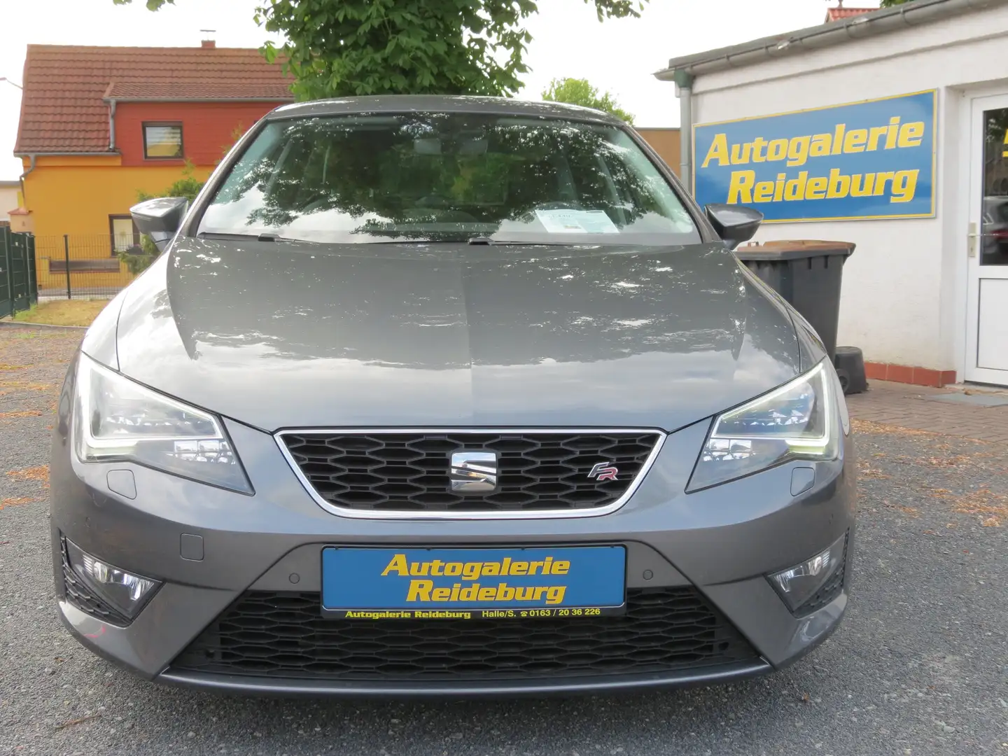SEAT Leon FR Navi!!Teilleder!!SHZ.!!Temp.!!TOP!!! Grau - 2