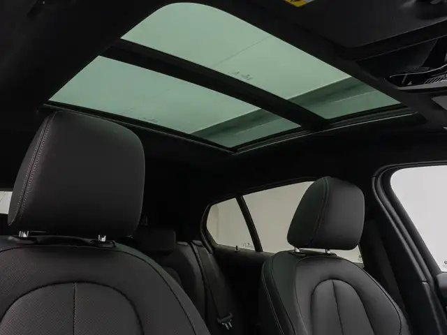 BMW 1 Series view 29