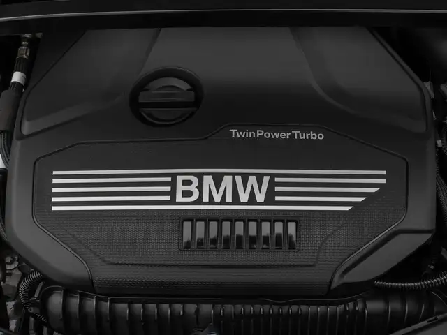 BMW 1 Series view 18