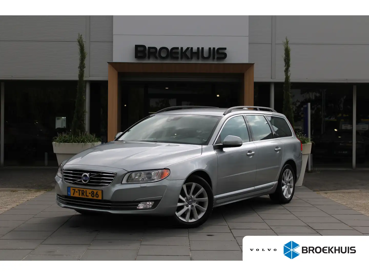 Volvo V70 Noridic+ Trekhaak | Verwarmde voorstoelen | Climat Grau - 1