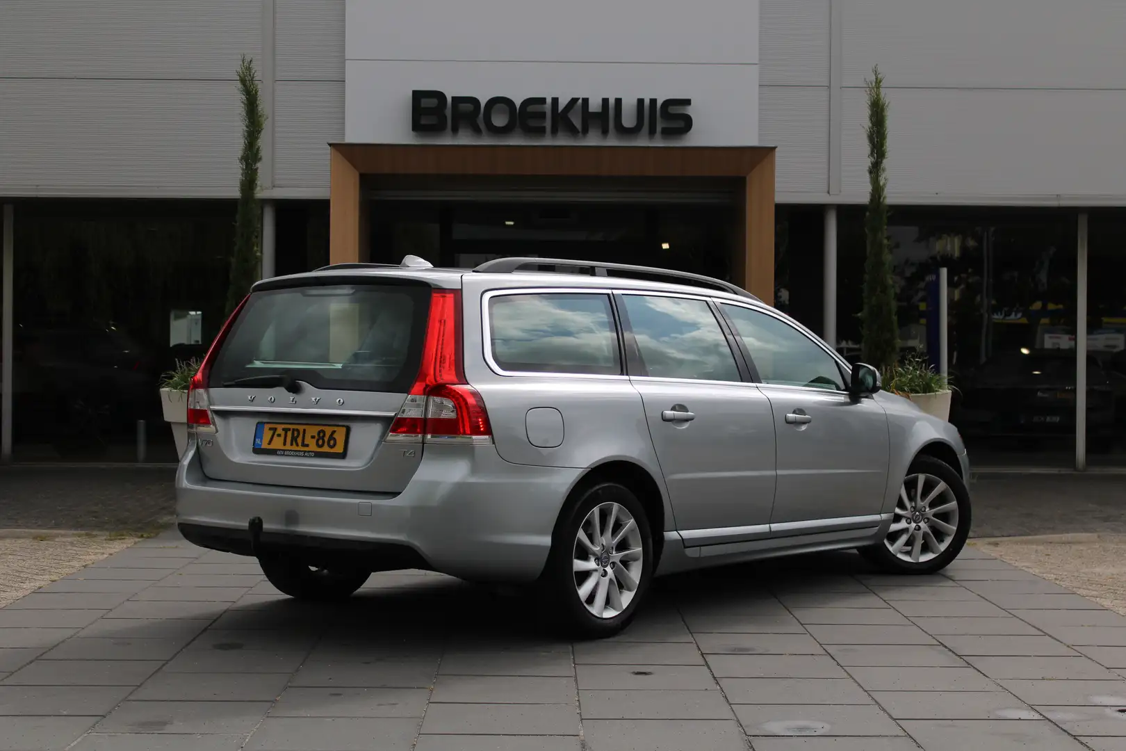 Volvo V70 Noridic+ Trekhaak | Verwarmde voorstoelen | Climat Grau - 2