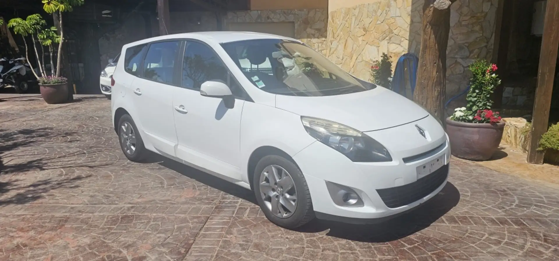 Renault Grand Scenic 1.5dCi Emotion 7pl. Білий - 2