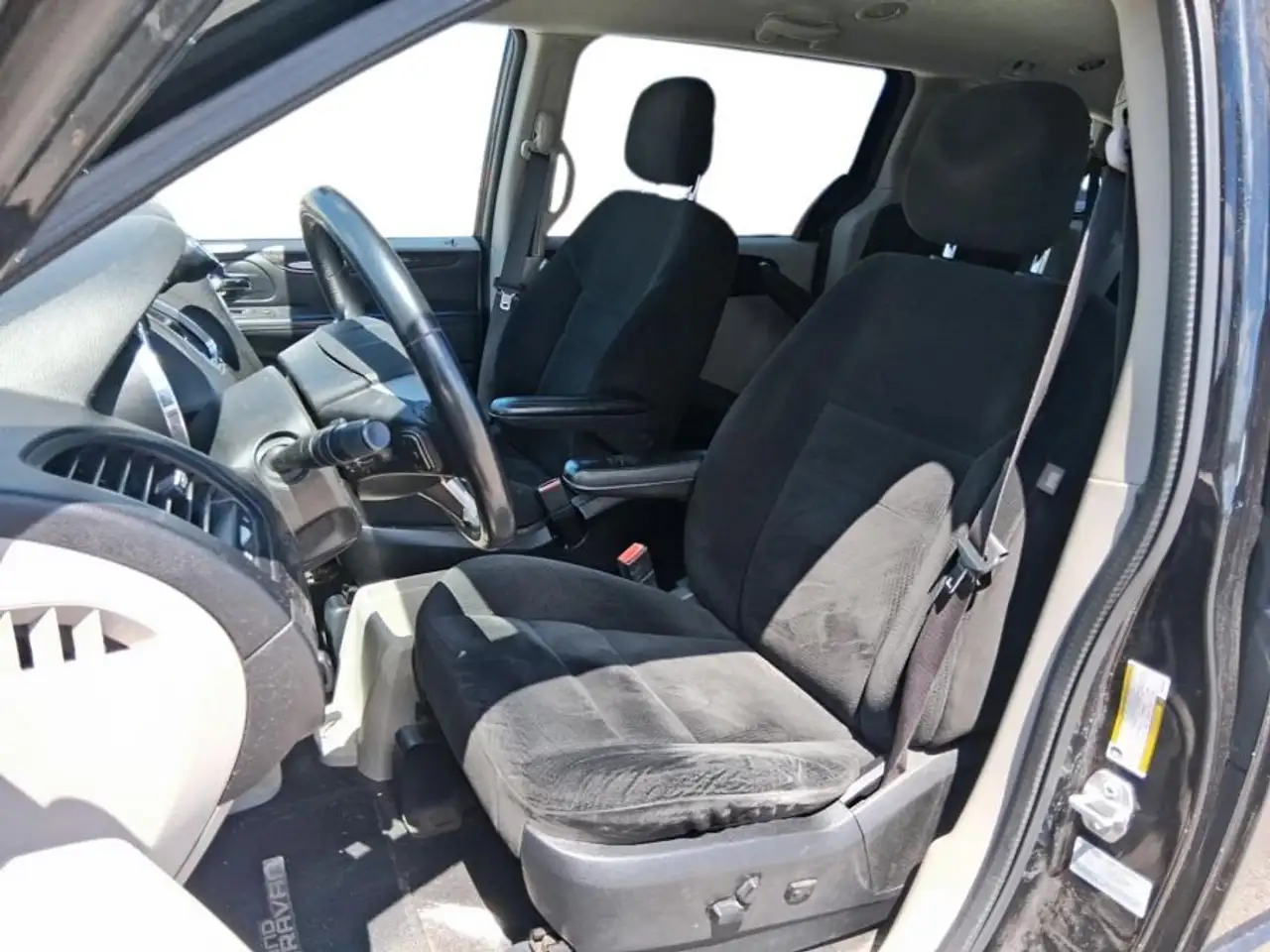 Dodge Grand Caravan снимка Dodge Grand Caravan