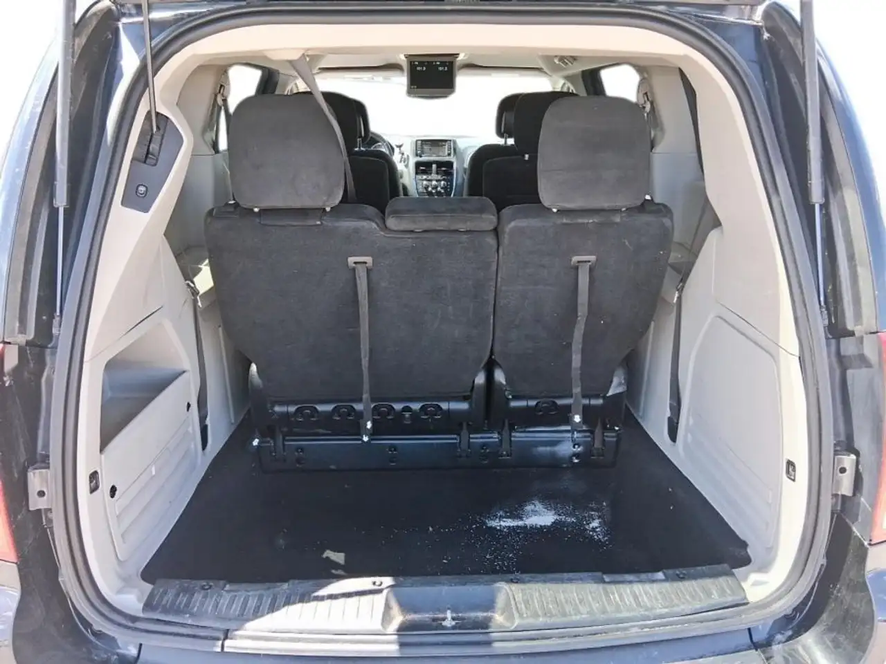 Dodge Grand Caravan снимка Dodge Grand Caravan