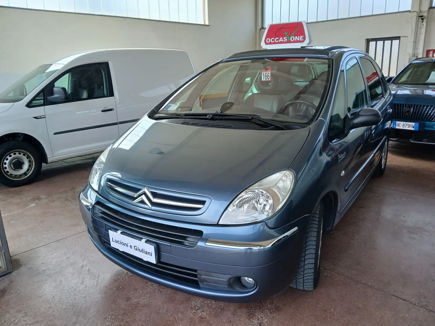 Citroen Xsara Picasso Picasso 16 Hdi 110cv Exclusive Grau - 2