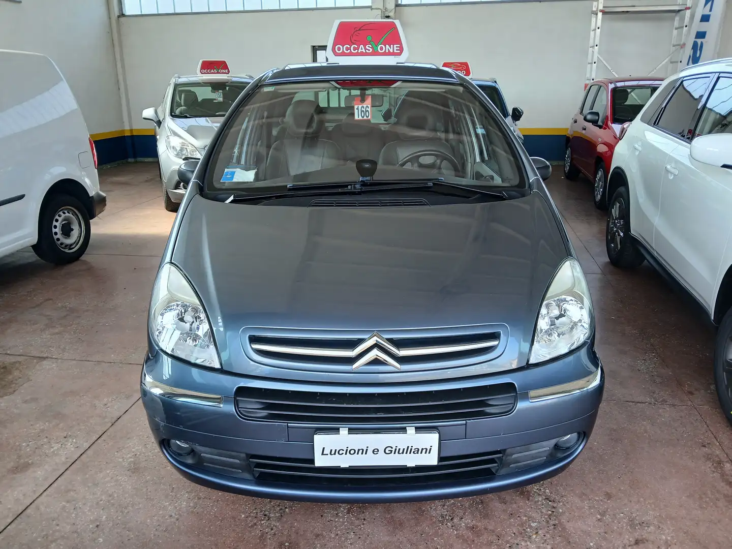 Citroen Xsara Picasso Picasso 16 Hdi 110cv Exclusive Grau - 1