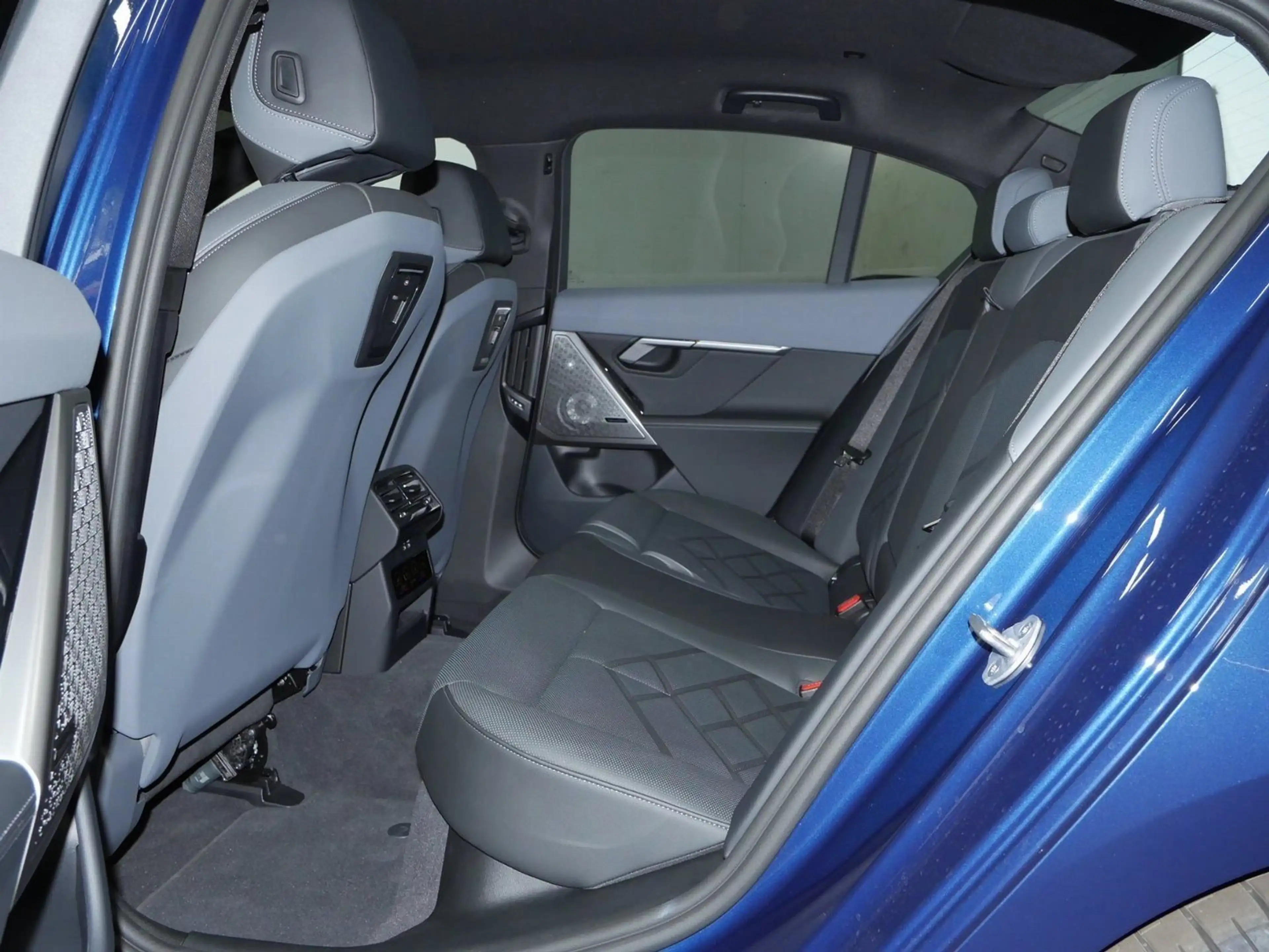 BMW i5 eDrive40 M SPORTPAKET+19"ALU+AUTONAHNASSISTENT — photo 11