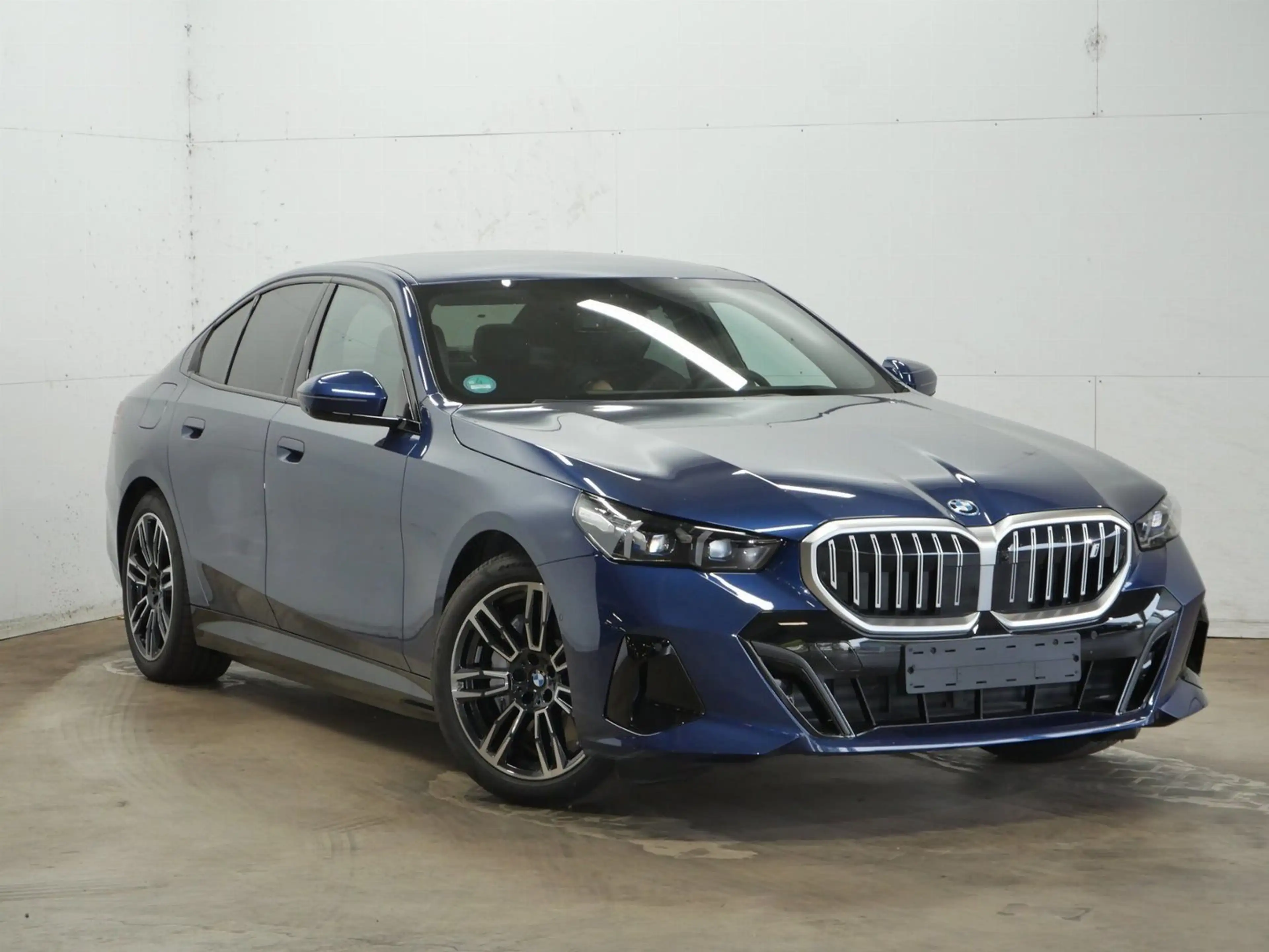 BMW i5 eDrive40 M SPORTPAKET+19"ALU+AUTONAHNASSISTENT — photo 4