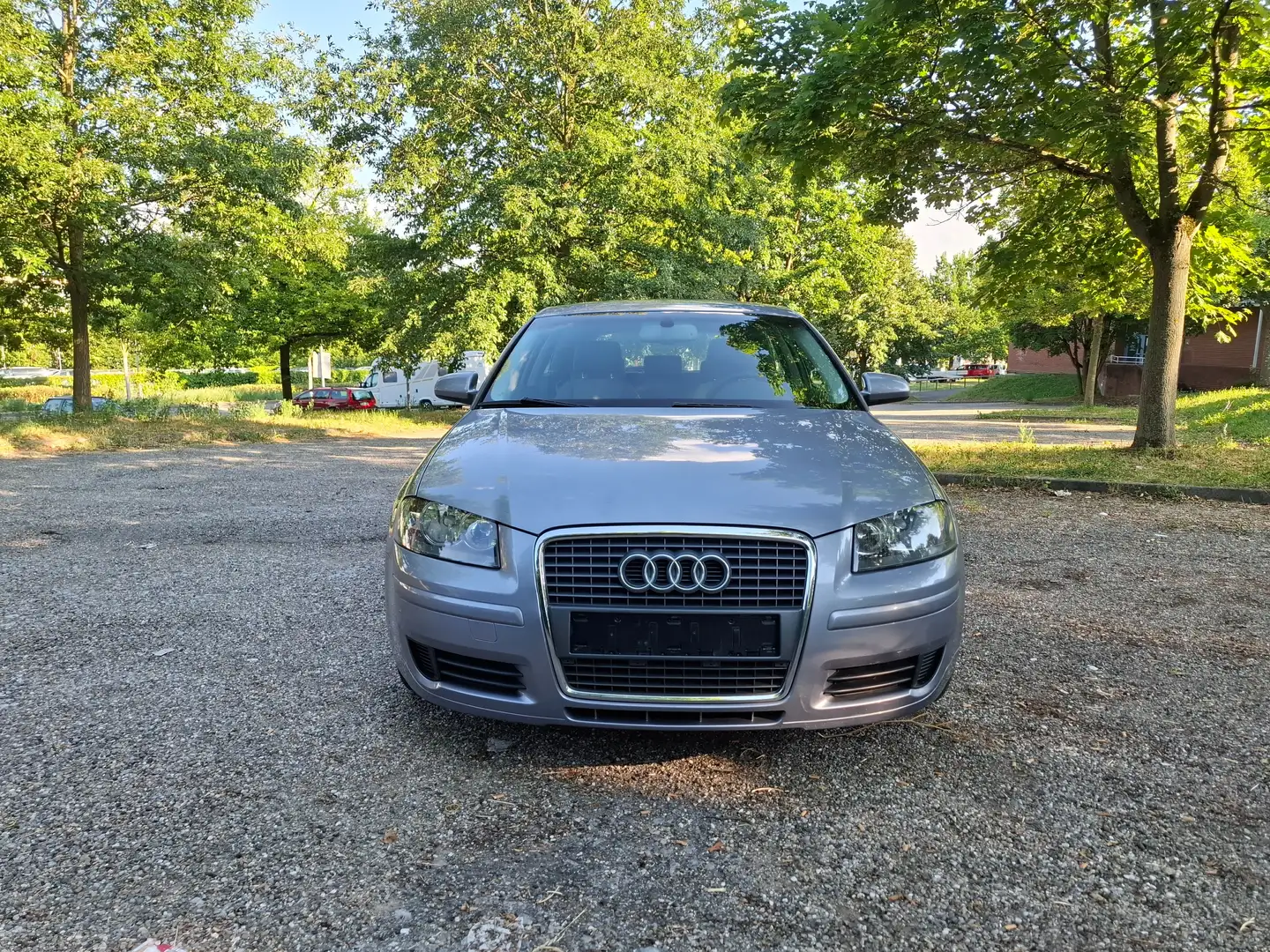 Audi A3 2.0 FSI Attraction..Mit AHK................. Silber - 1