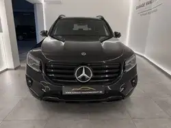 Mercedes-Benz GLB 180