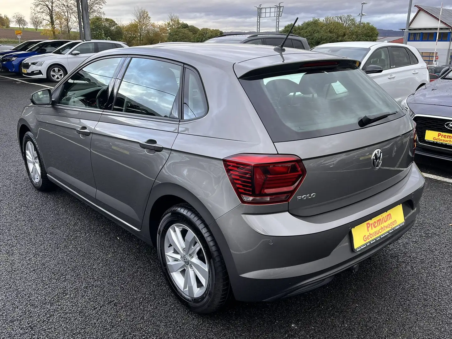 Volkswagen Polo 1.0 TSI Comfortline Alu 15" AHK Klima SZHG NSW ZV/ Grau - 2