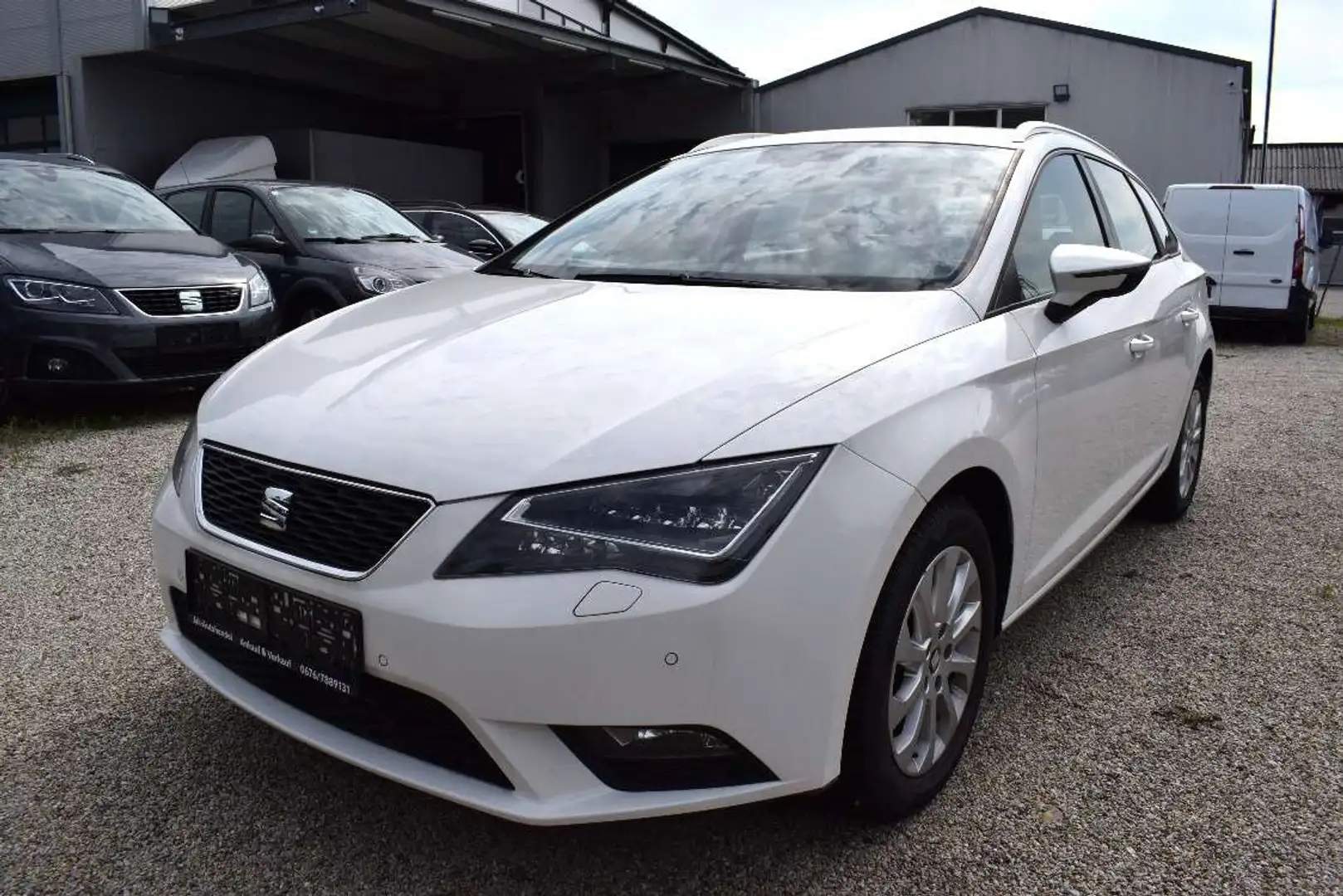 SEAT Leon ST Executive 1,6 TDI CR Start-Stopp Weiß - 1
