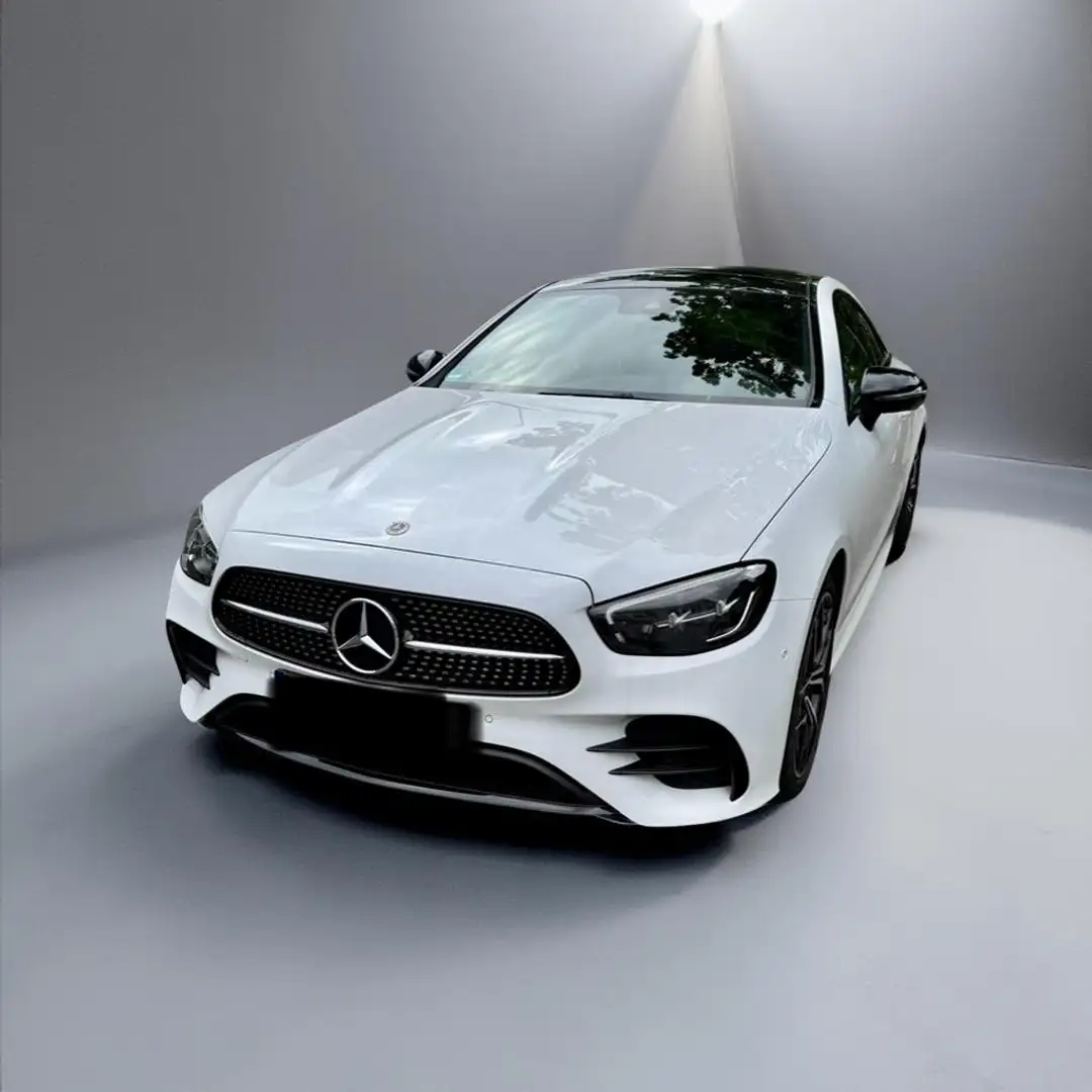 Mercedes-Benz E 220 d Coupe 9G-TRONIC AMG Line - 1