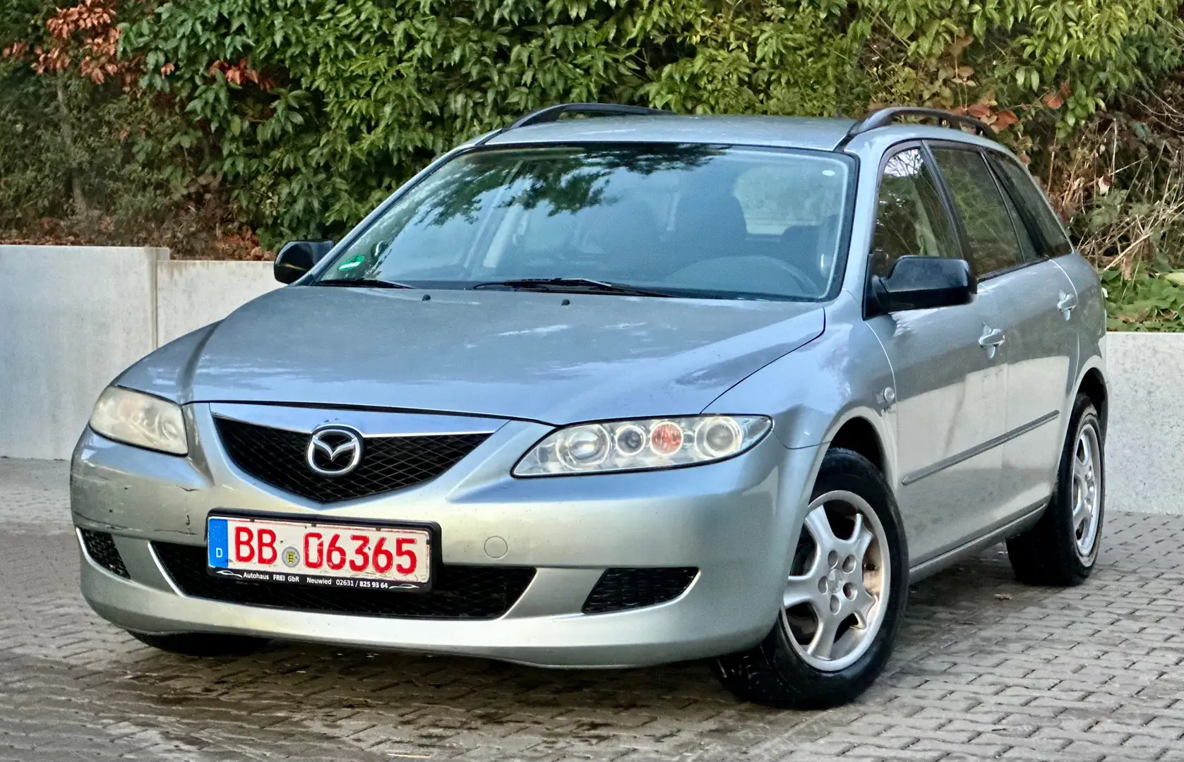 Mazda 6 1.8 Sport Comfort+TÜV 2026+KOMBI+ SEHR SAUBER Grau - 1