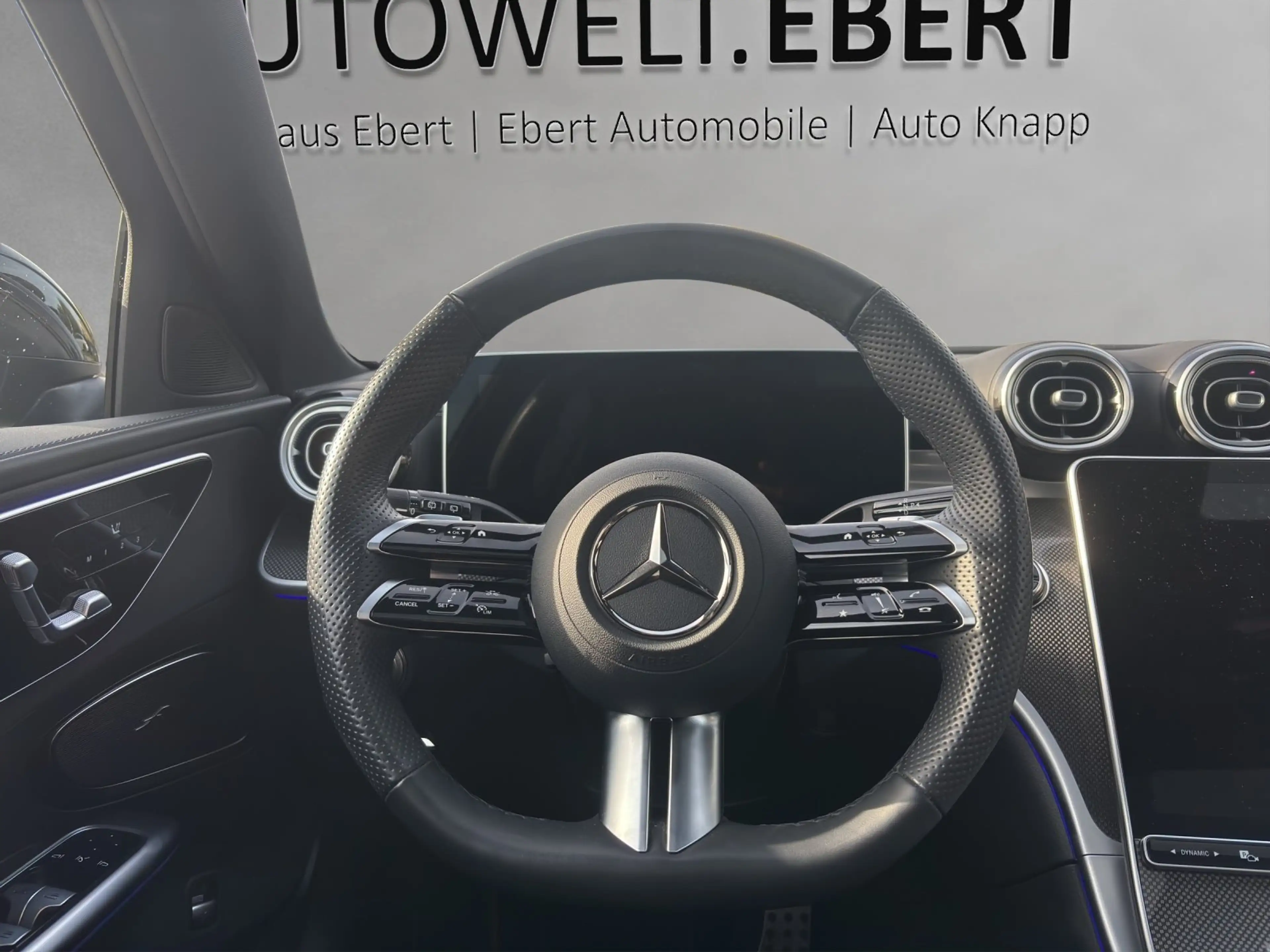 Mercedes-Benz C 300 de T AMG Pano AHK 360° Distr DigLight — photo 13