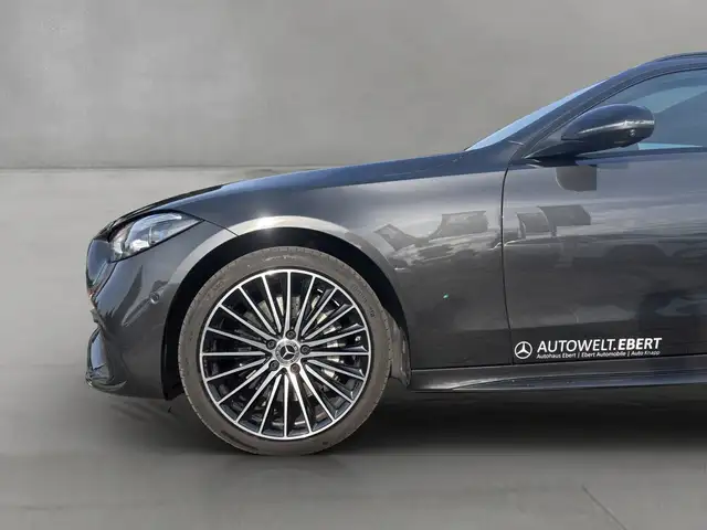 Mercedes-Benz C-Class view 7