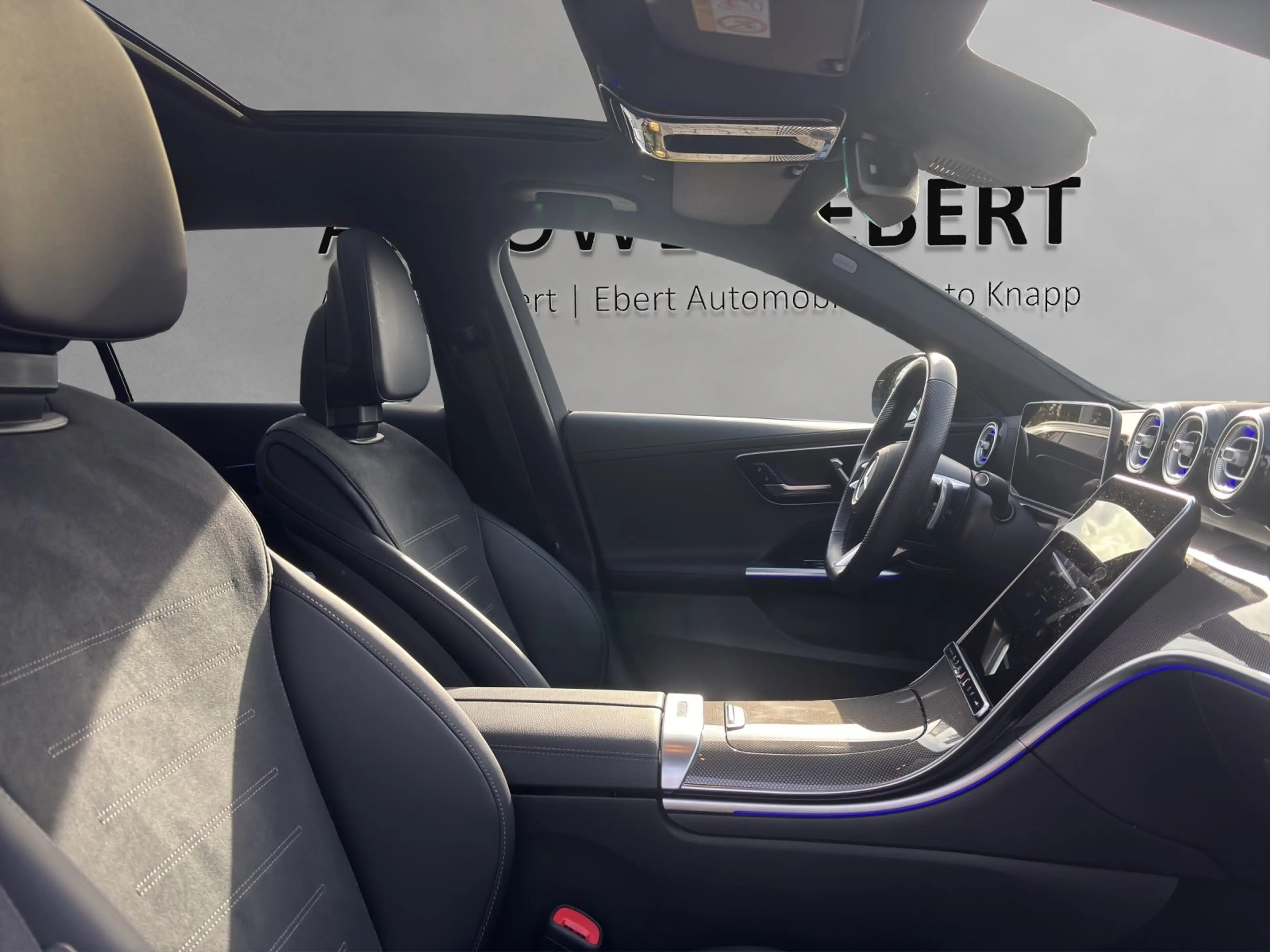 Mercedes-Benz C 300 de T AMG Pano AHK 360° Distr DigLight — photo 8