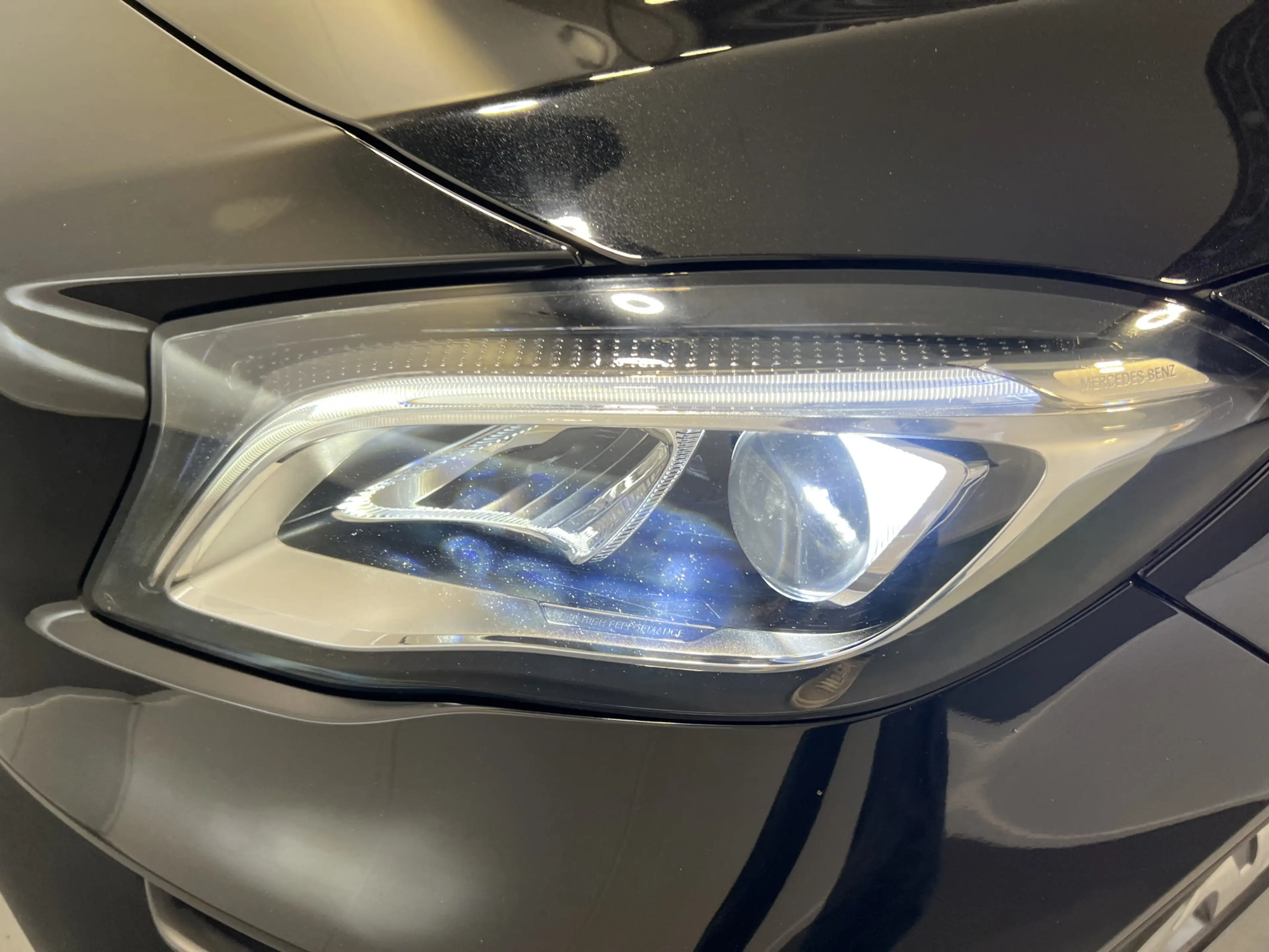 Mercedes-Benz GLA 180 Business Solution AMG — photo 27