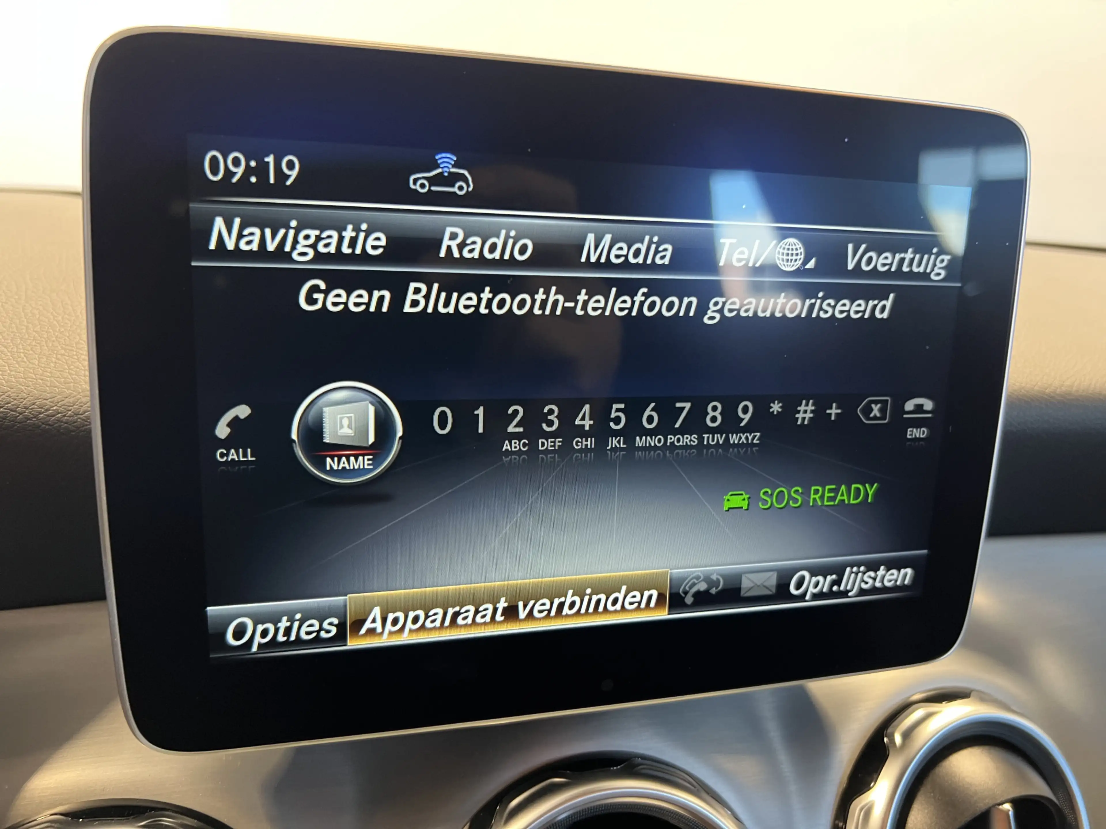 Mercedes-Benz GLA 180 Business Solution AMG — photo 18