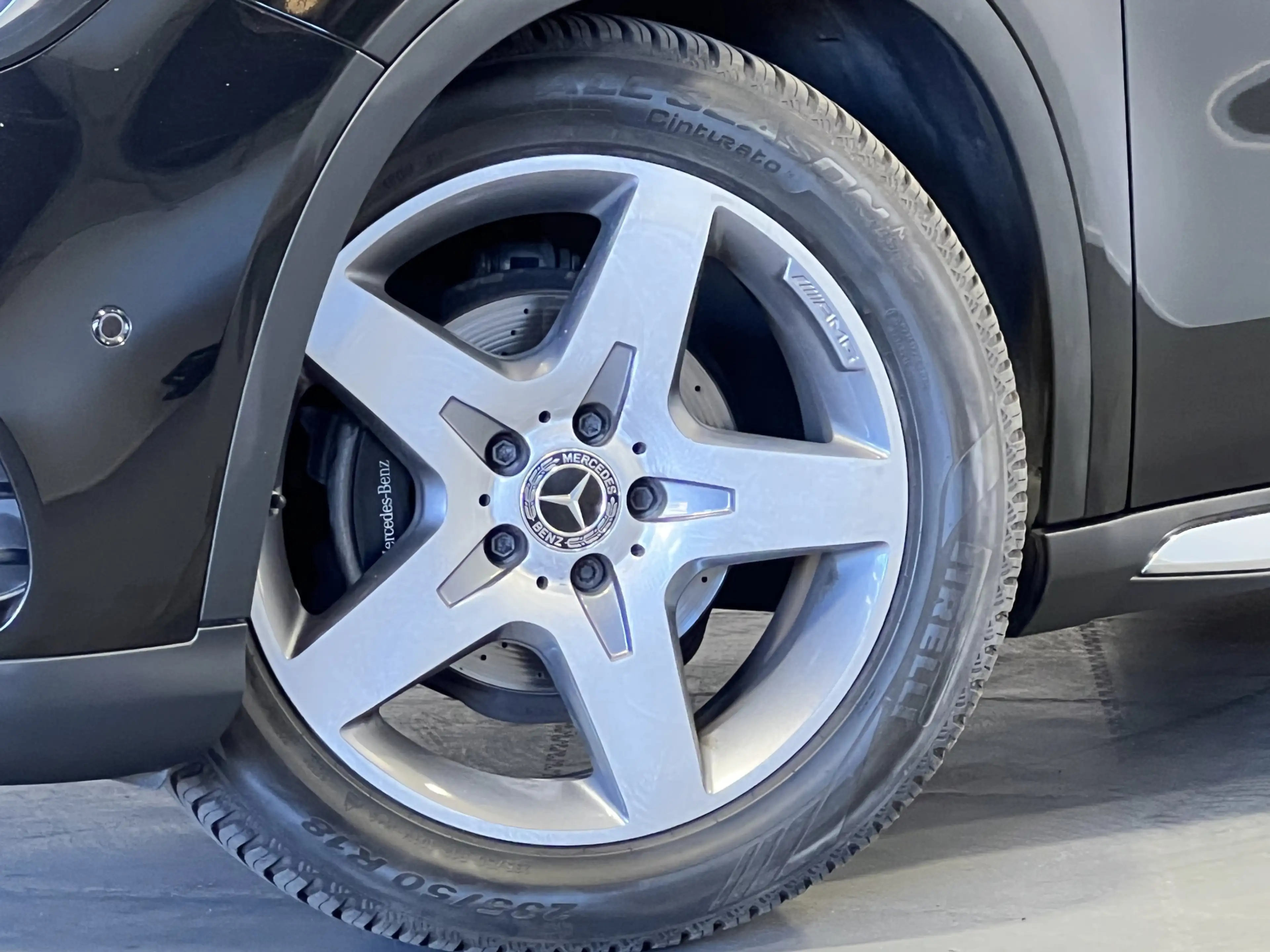 Mercedes-Benz GLA 180 Business Solution AMG — photo 3