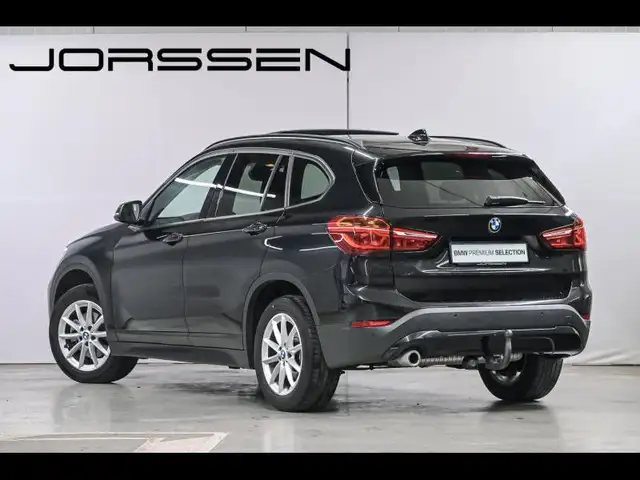 BMW X1 view 5