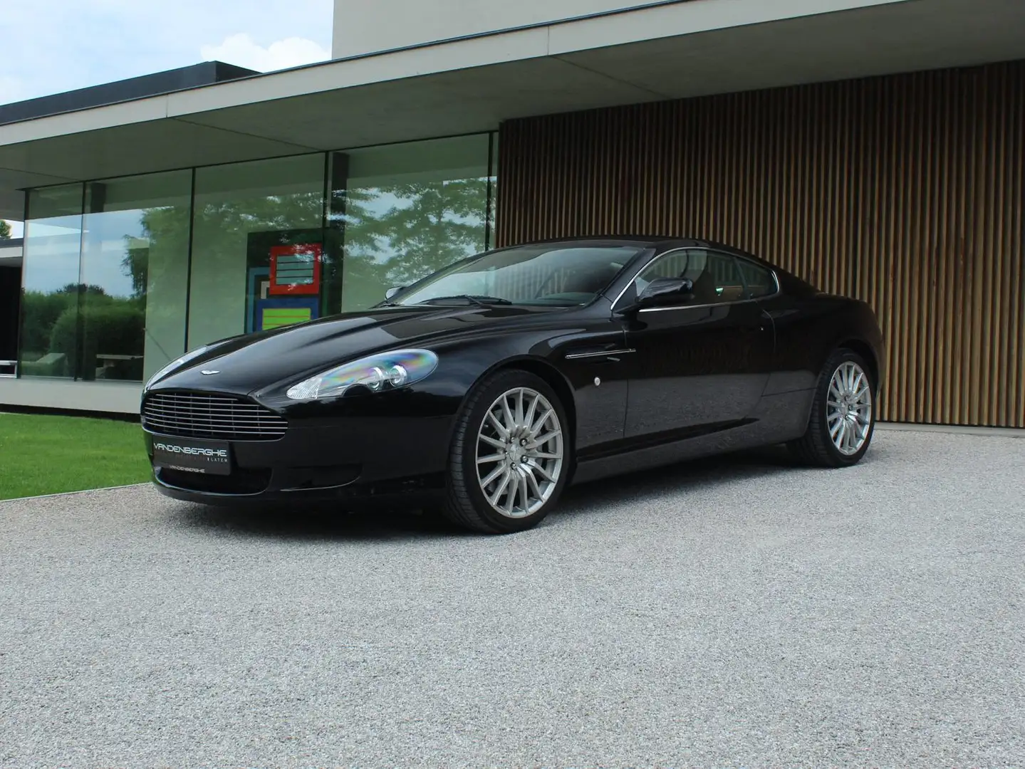 Aston Martin DB9 6.0 V12 / ONLY 16 000 KM / LIKE NEW / COLLECTOR Negro - 1