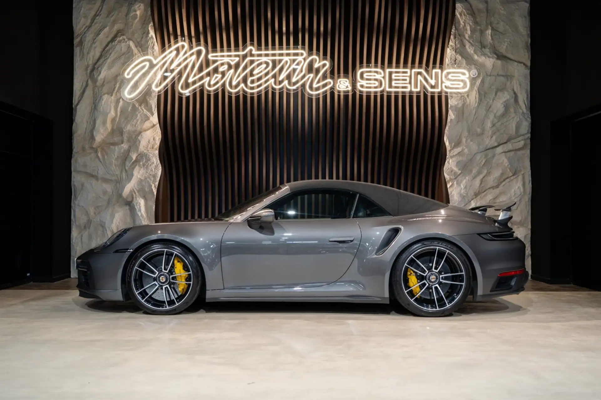 포르쉐 911 Turbo S Cabriolet 2020 건메탈 사진 6