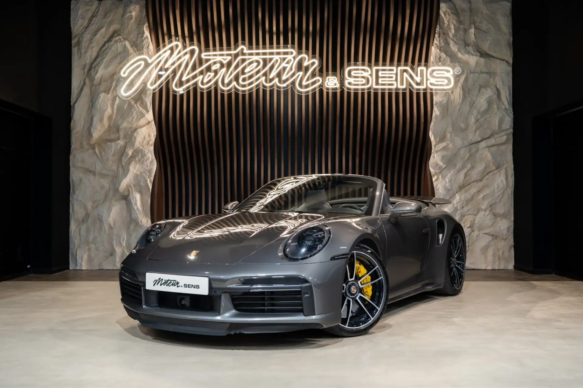 포르쉐 911 Turbo S Cabriolet 2020 건메탈 사진 1