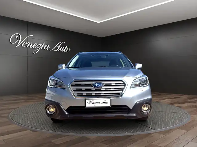 Subaru Outback view 2