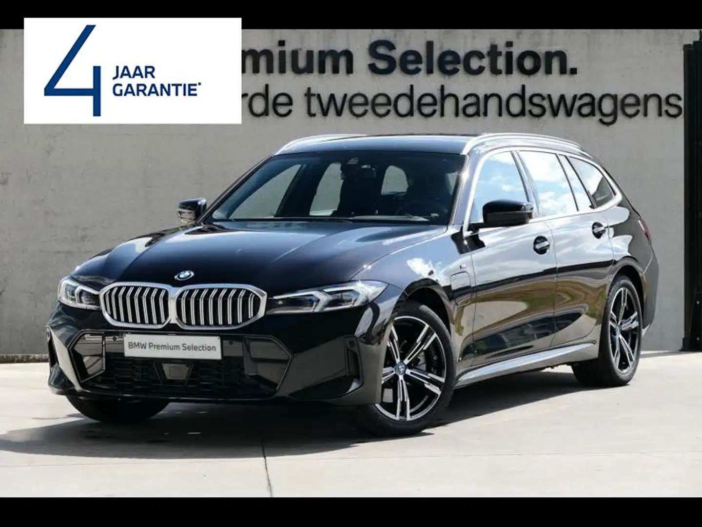 BMW 330 330e Touring M Sport Zwart - 1