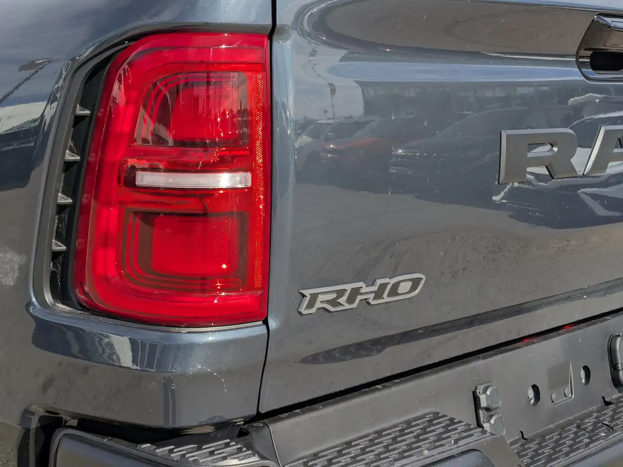 RAM 1500 снимка RAM 1500