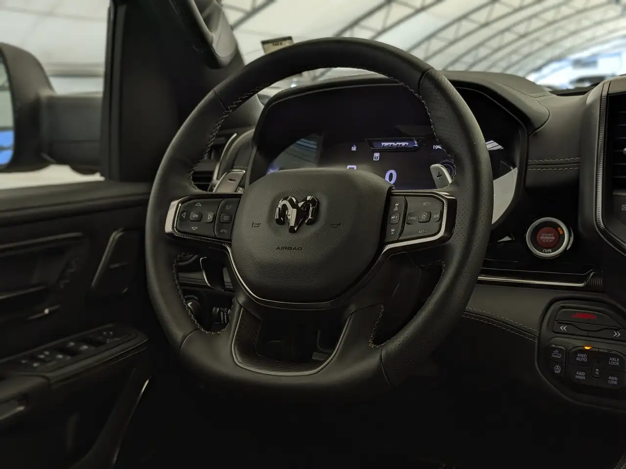 RAM 1500 снимка RAM 1500