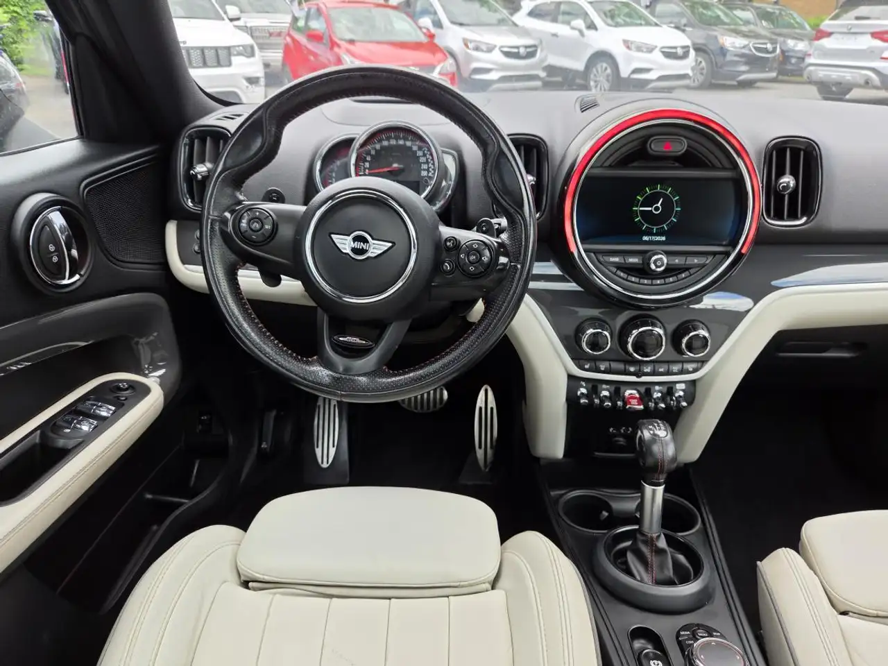 MINI Countryman снимка MINI Countryman