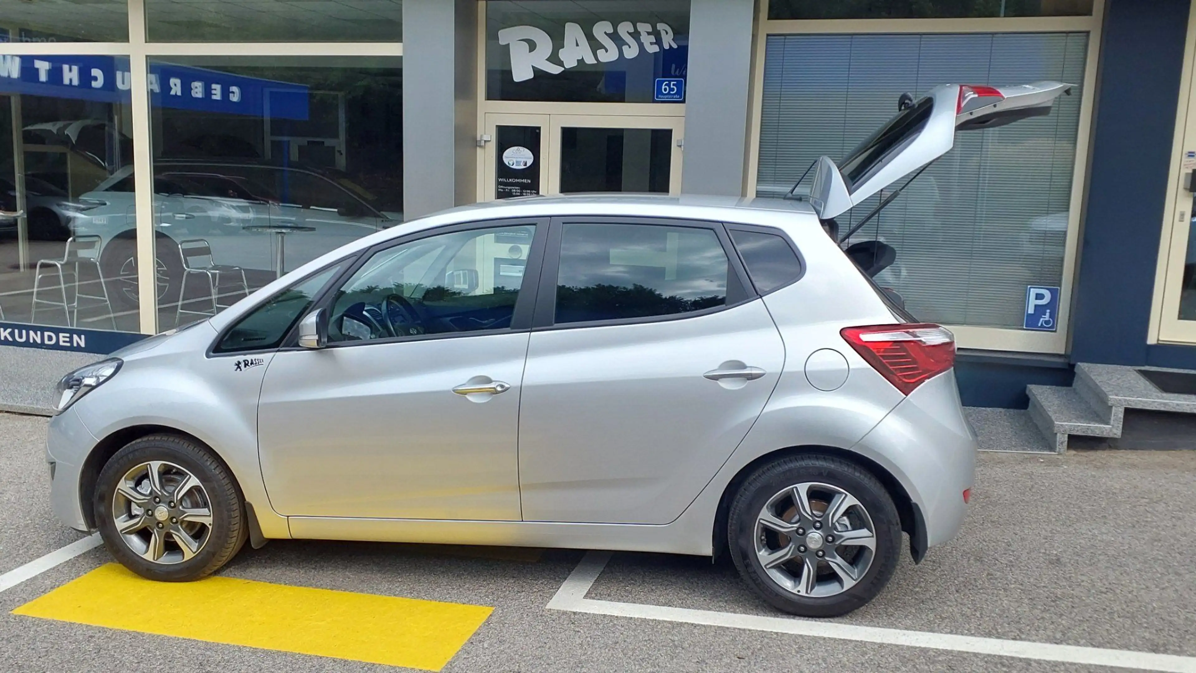 Hyundai iX20 ix20 1.4 Go — photo 5
