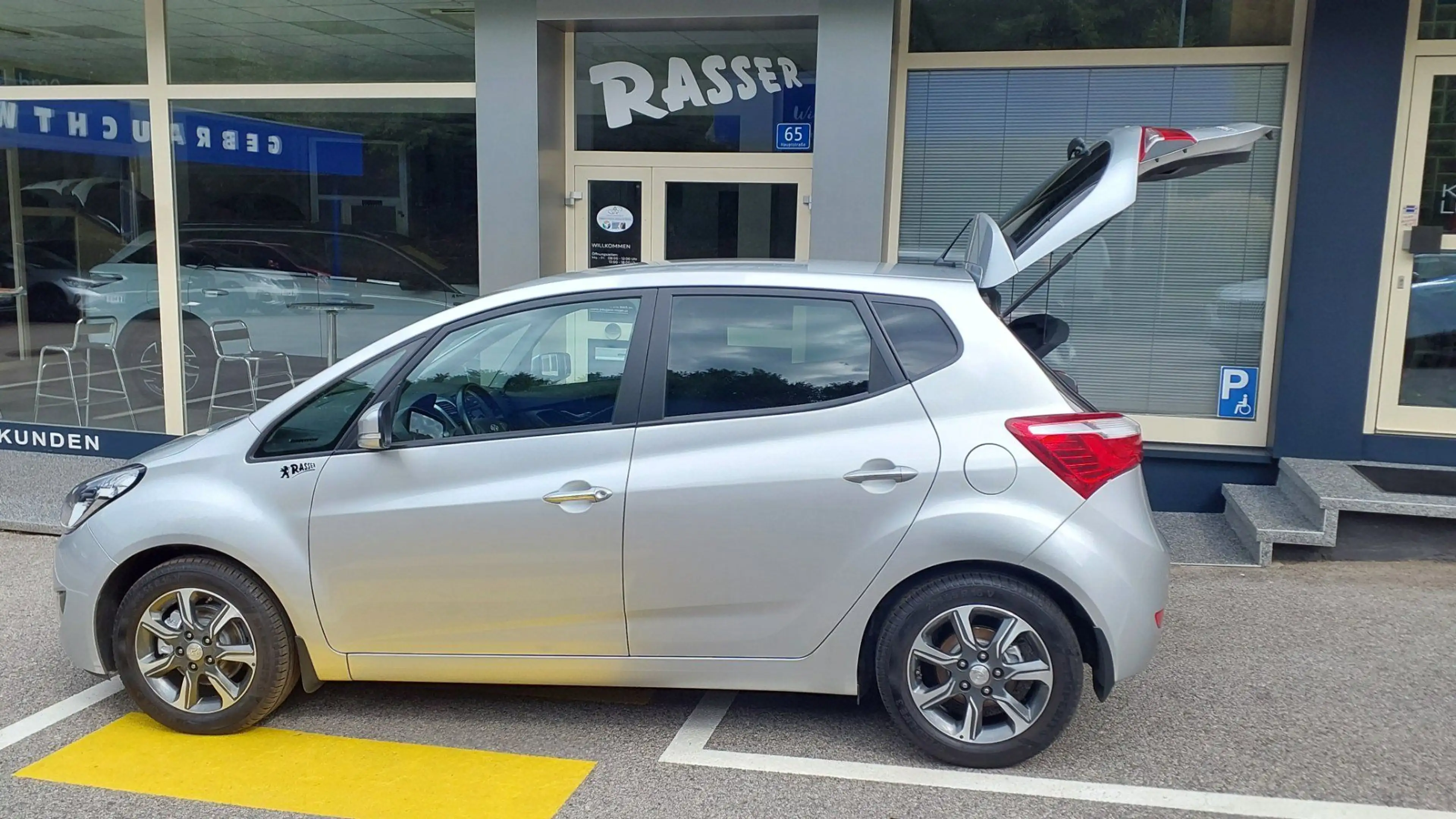 Hyundai iX20 ix20 1.4 Go — photo 6