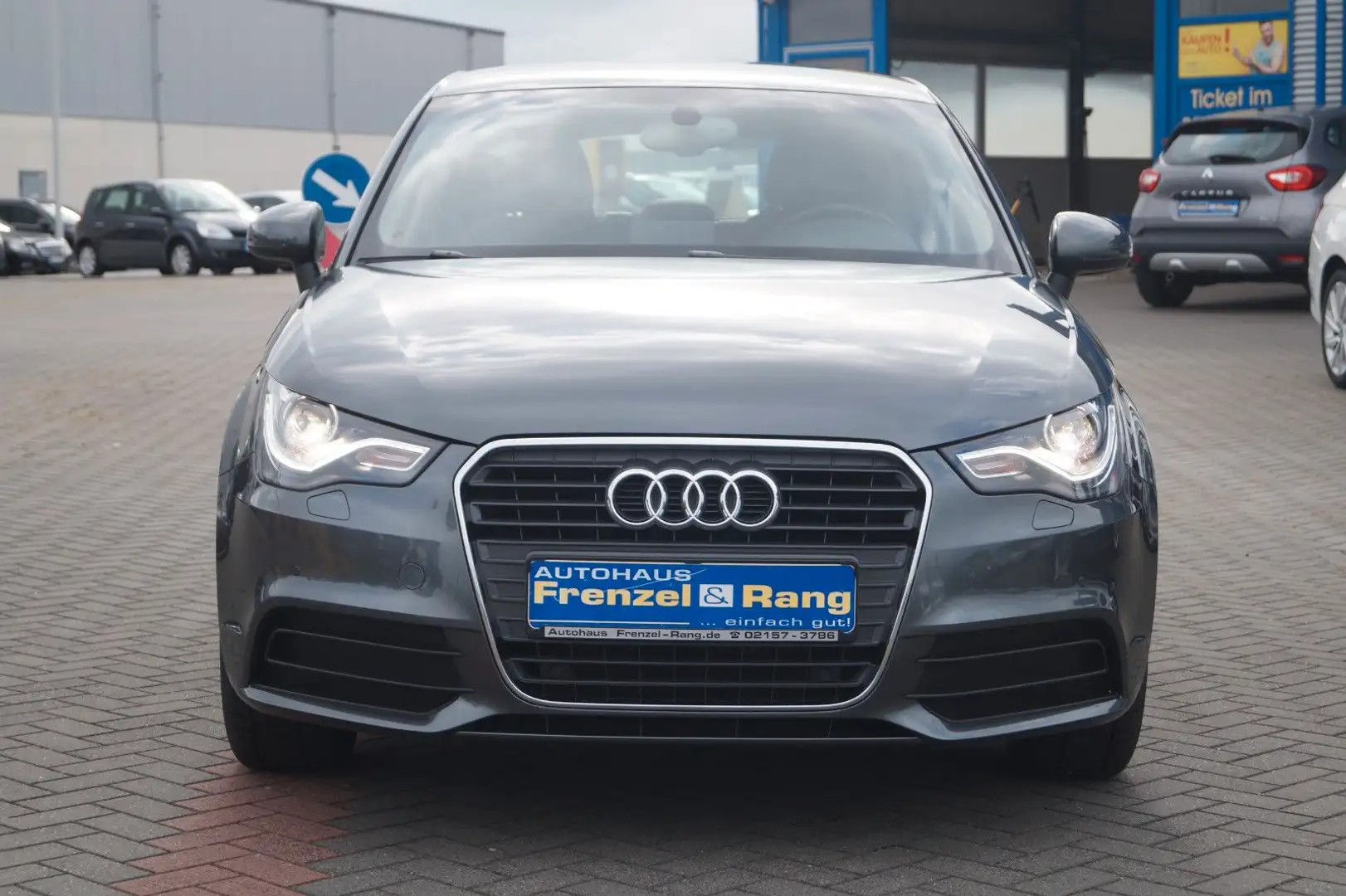 Audi A1 Sportback *Navi*PDC*Xenon*Leder*SHZ*Allwetter Grau - 2
