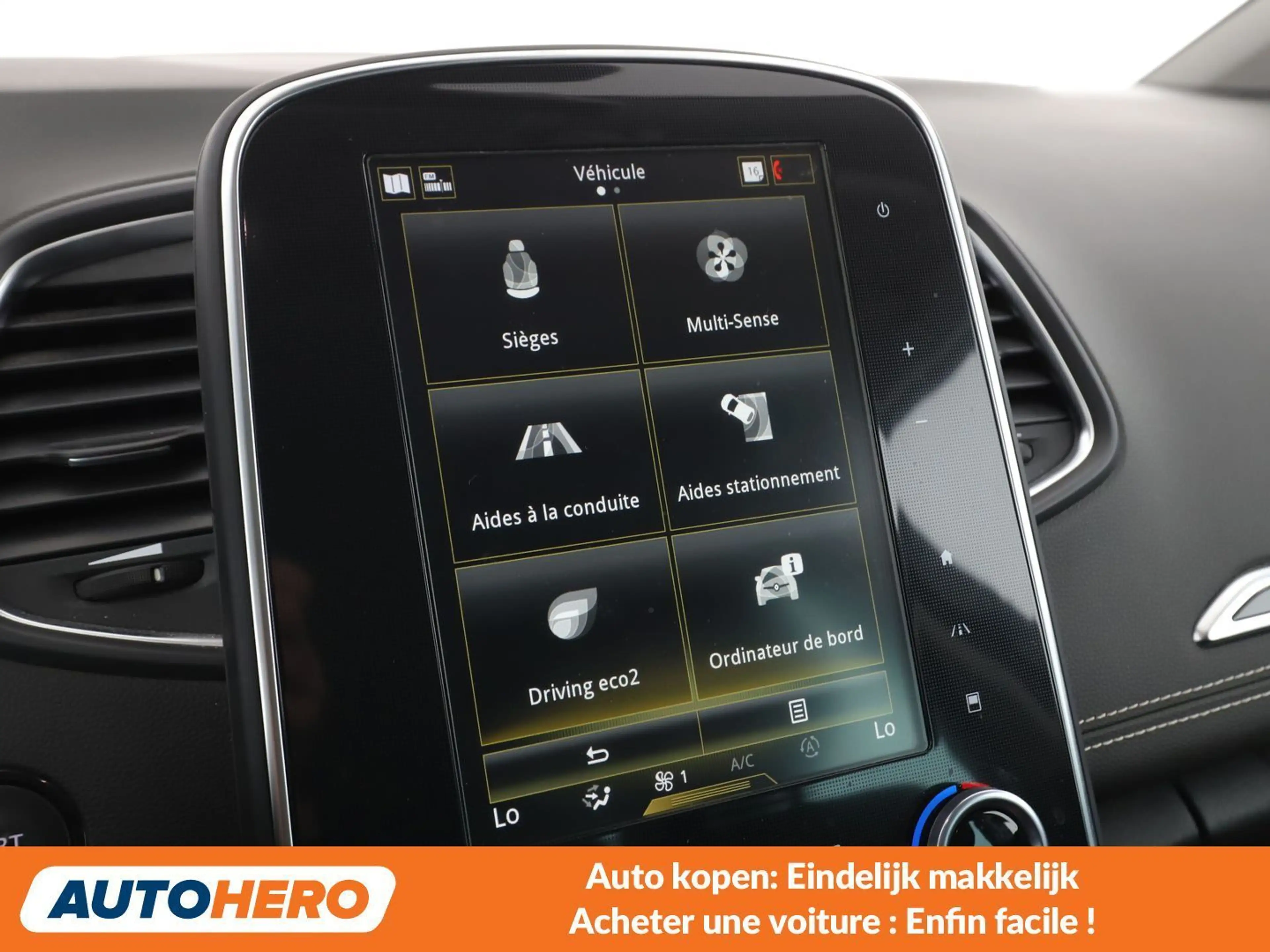 Renault Grand Scenic 1.3 TCe BOSE-Edition — photo 10