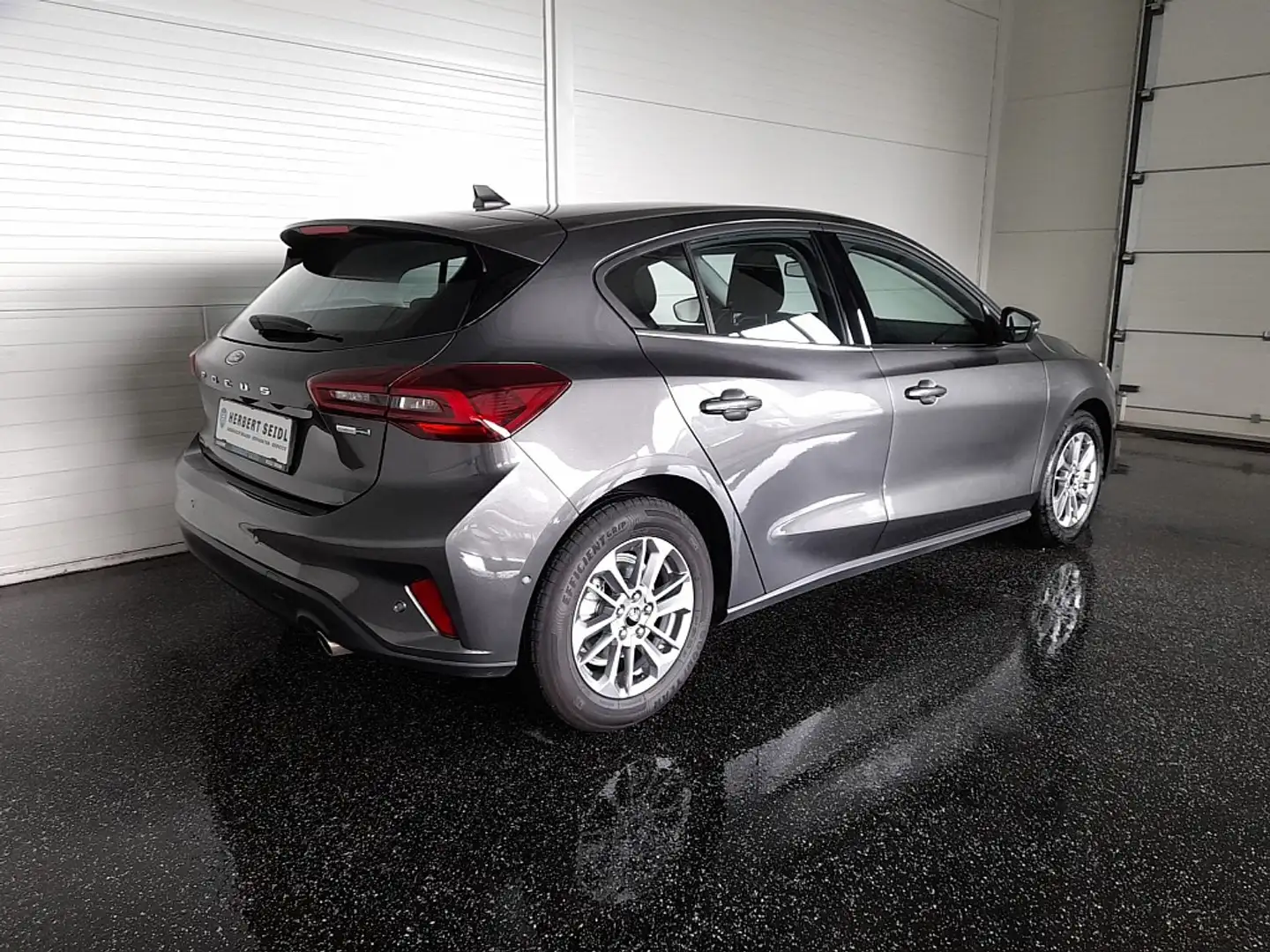 Ford Focus Titanium Style 1,0 EcoBoost *VOLL LED / NAVI / ... Gris - 2