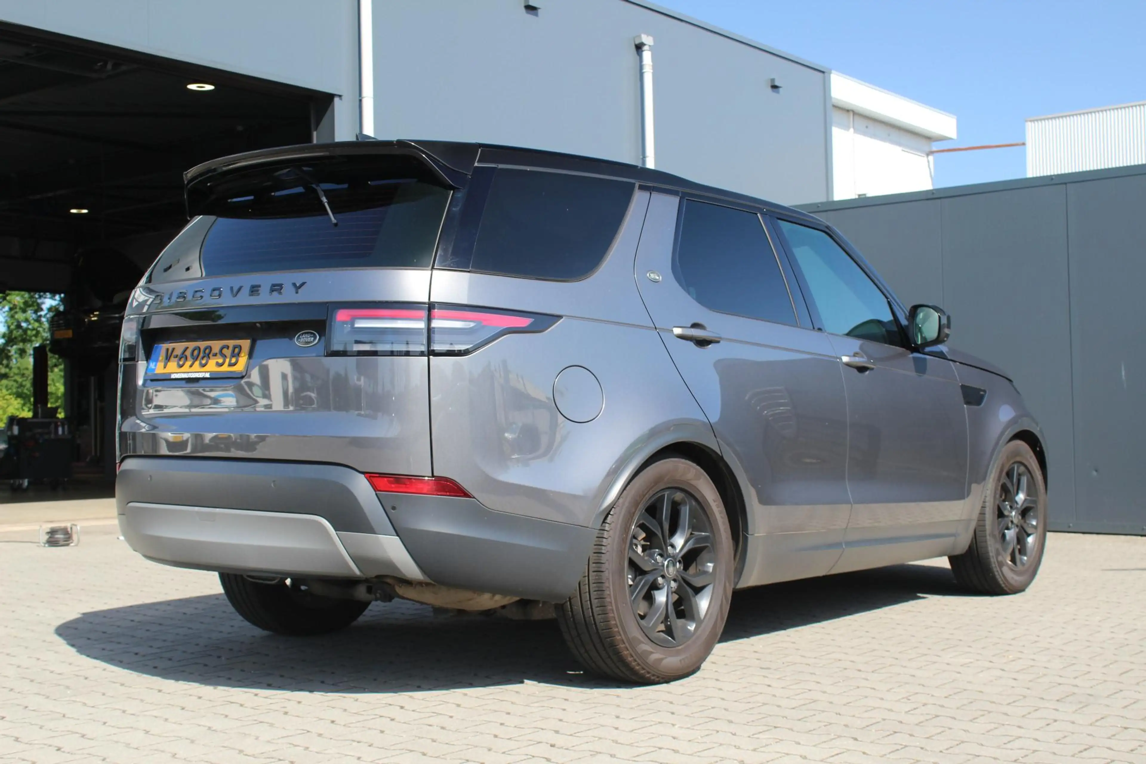 Land Rover Discovery 2.0 Td4 HSE Luxury | Incl. 12 Maanden garantie | C — photo 3