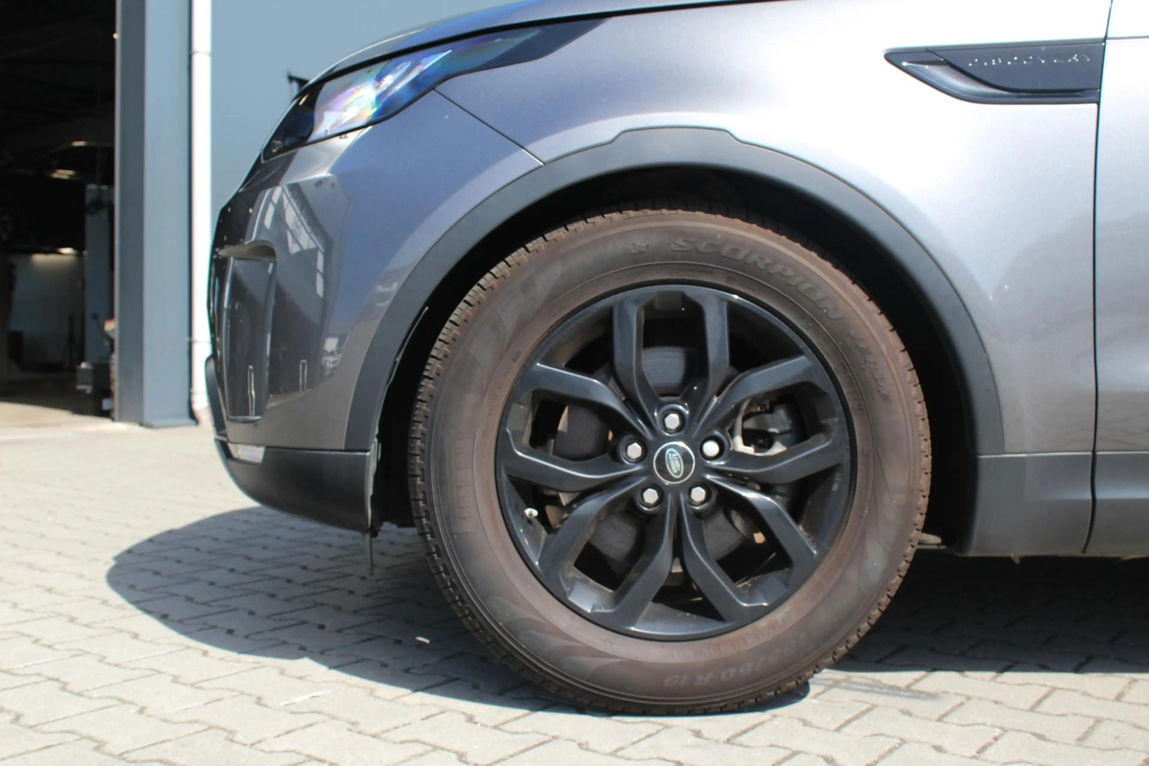 Land Rover Discovery 2.0 Td4 HSE Luxury | Incl. 12 Maanden garantie | C — photo 7