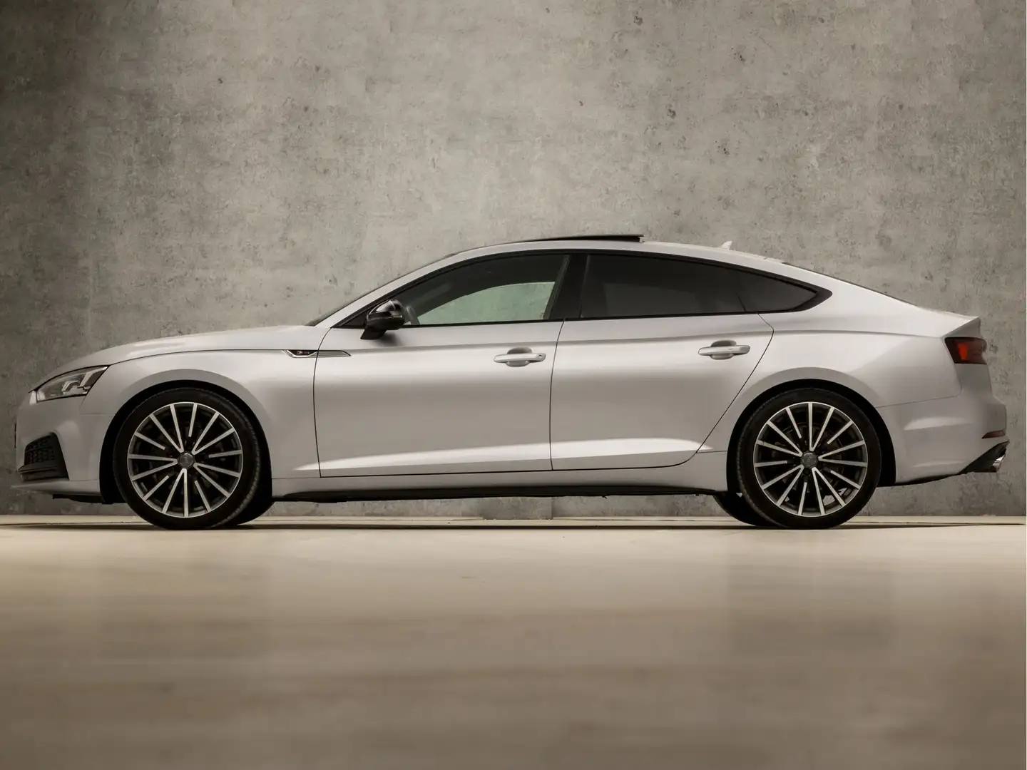 Audi A5 Sportback 40 TFSI S-Line Sport 191Pk Automaat (SCH Gris - 2