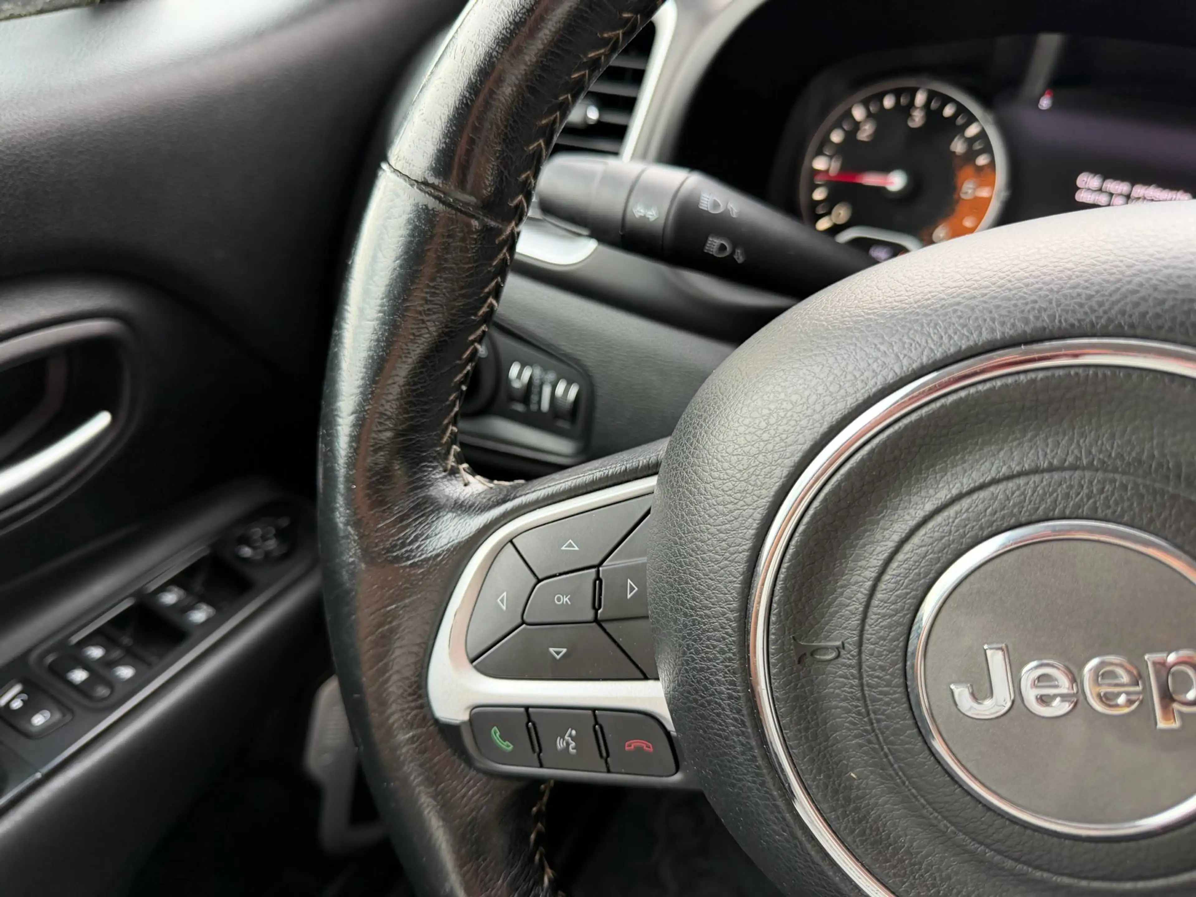 Jeep Renegade 1.6 MJD Navi/Clim Dig/Cuir/Jantes — photo 15