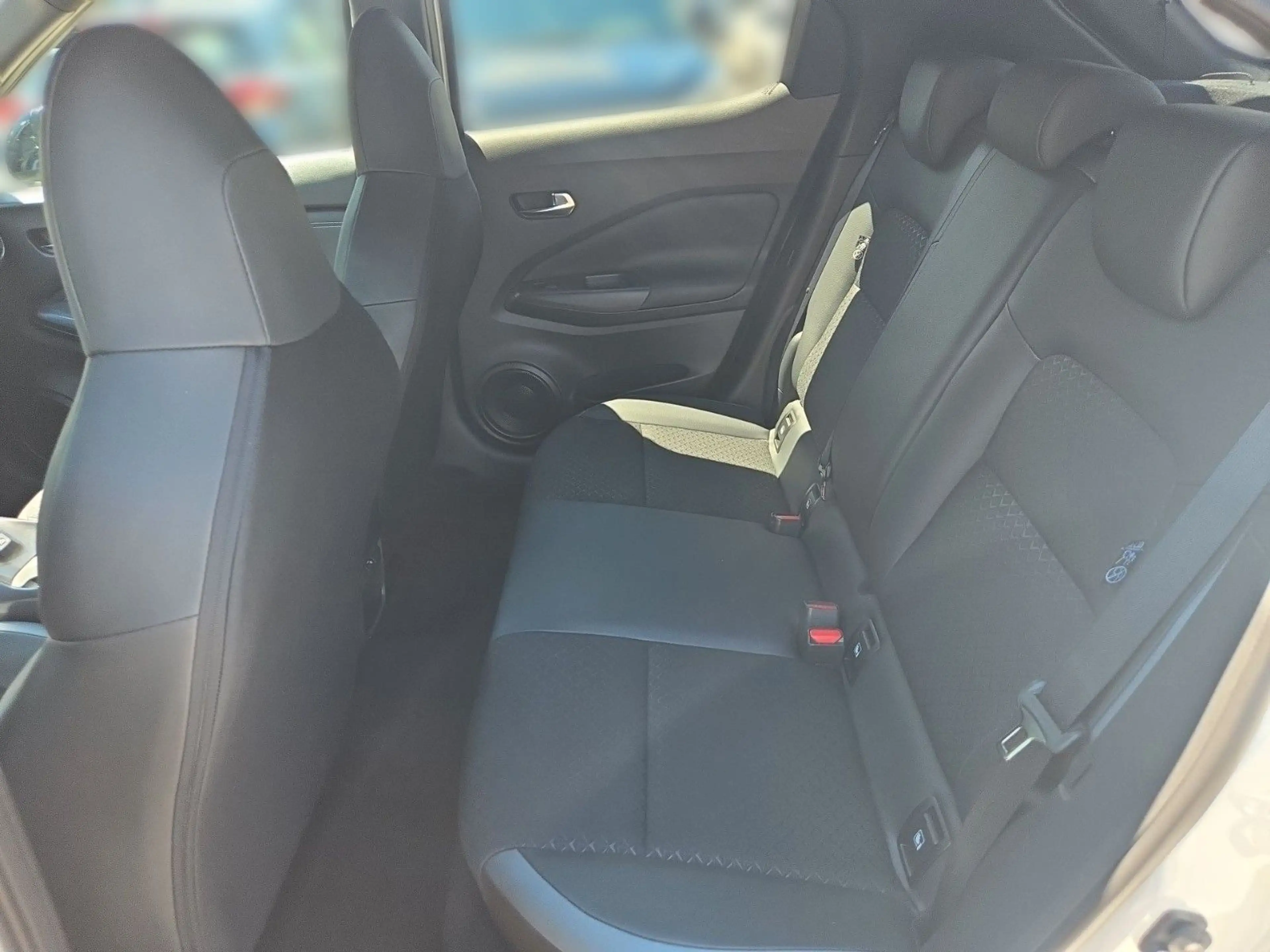 Nissan Juke N-Connecta 1.6 Hybrid 143PS AT *NAVI,SITZHEIZUNG — photo 11
