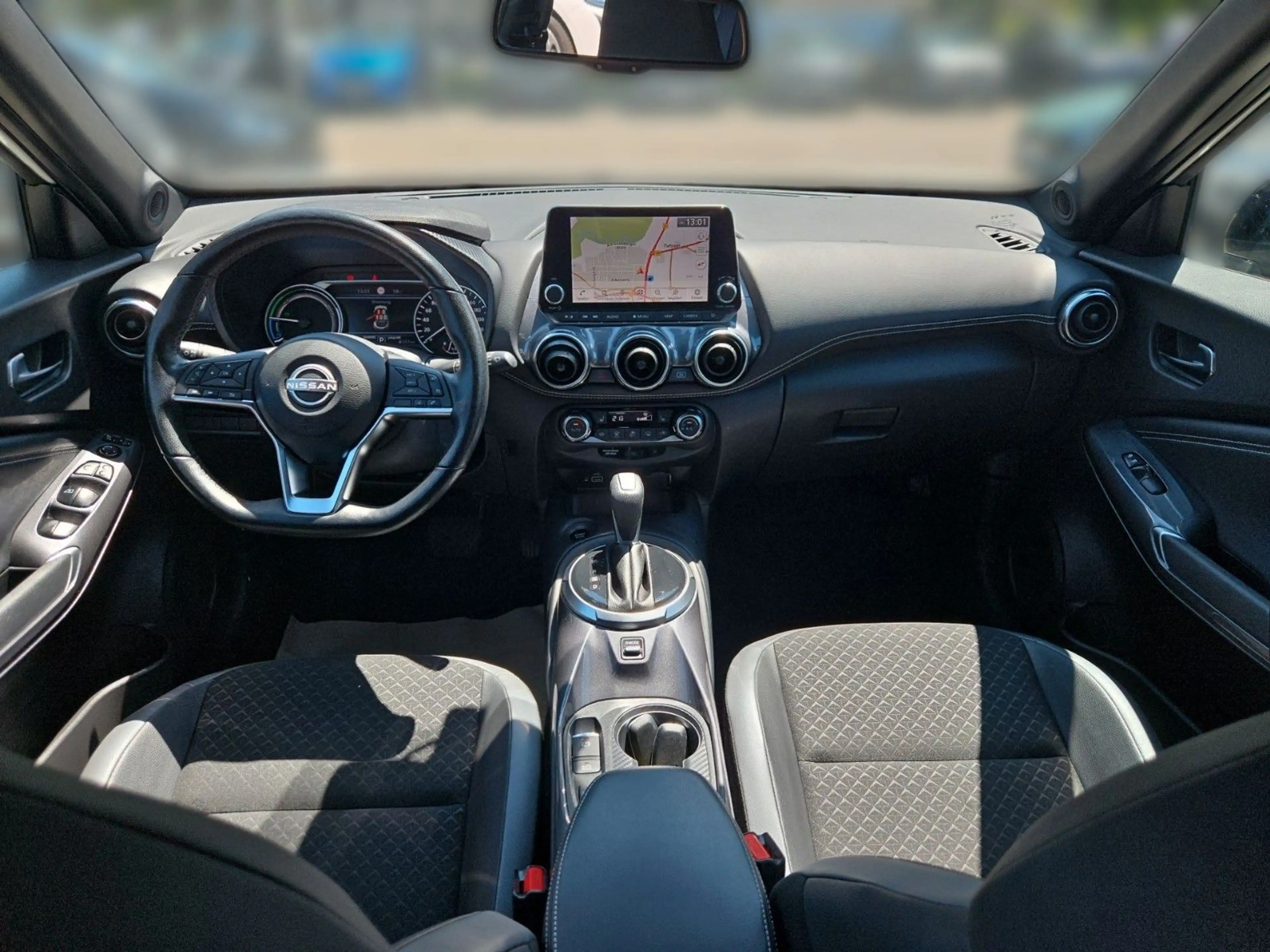 Nissan Juke N-Connecta 1.6 Hybrid 143PS AT *NAVI,SITZHEIZUNG — photo 10