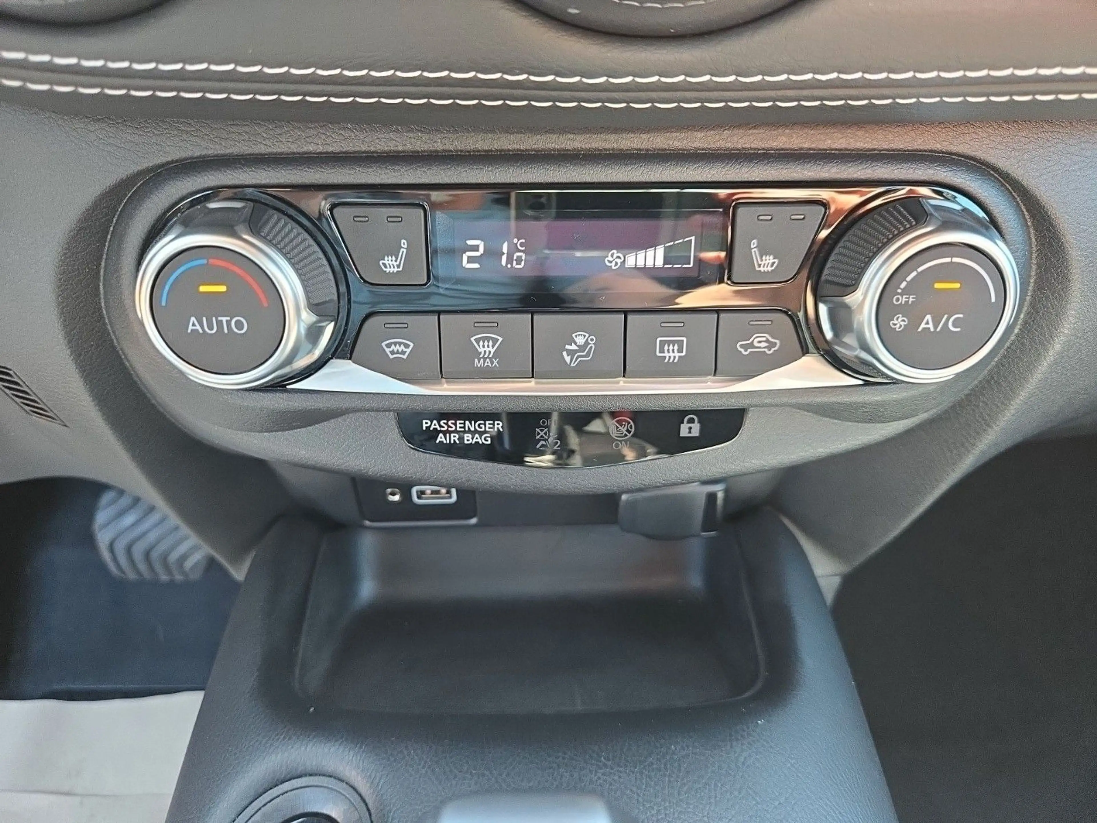 Nissan Juke N-Connecta 1.6 Hybrid 143PS AT *NAVI,SITZHEIZUNG — photo 15