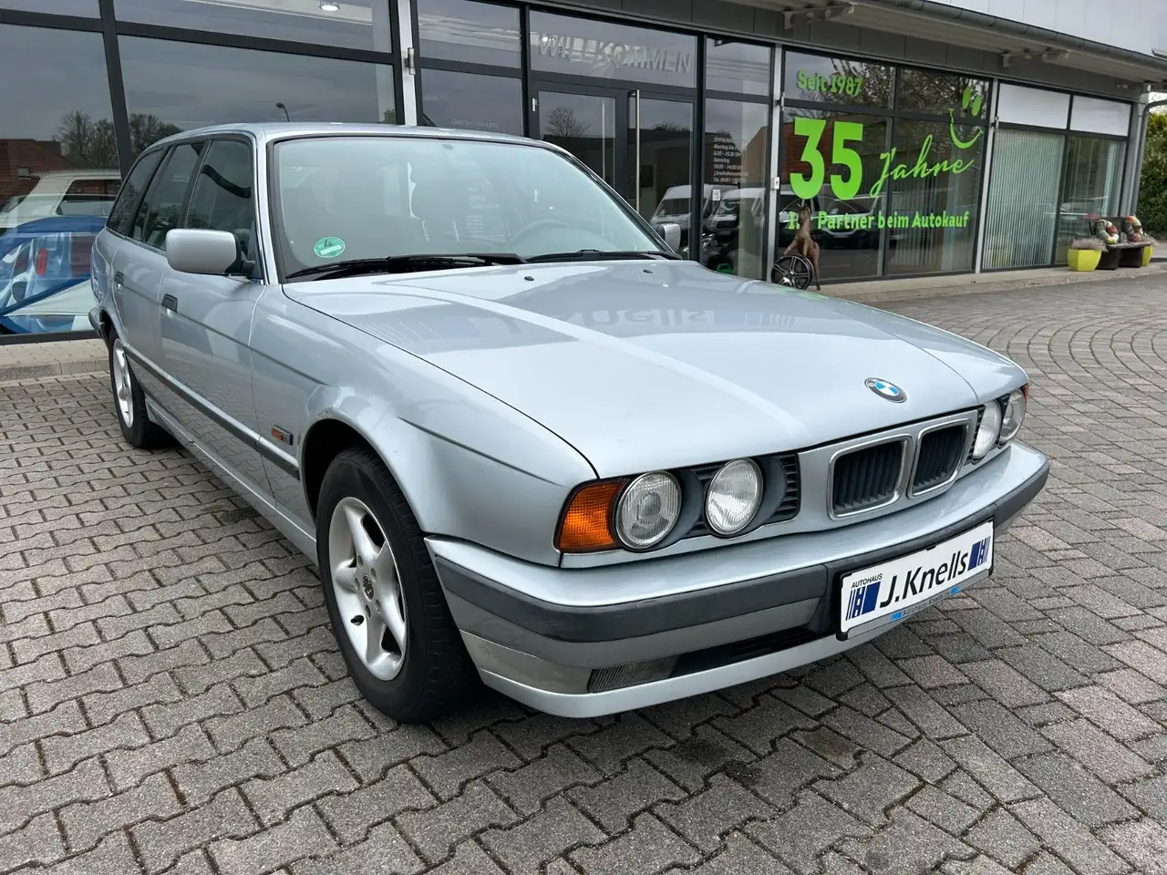BMW 518